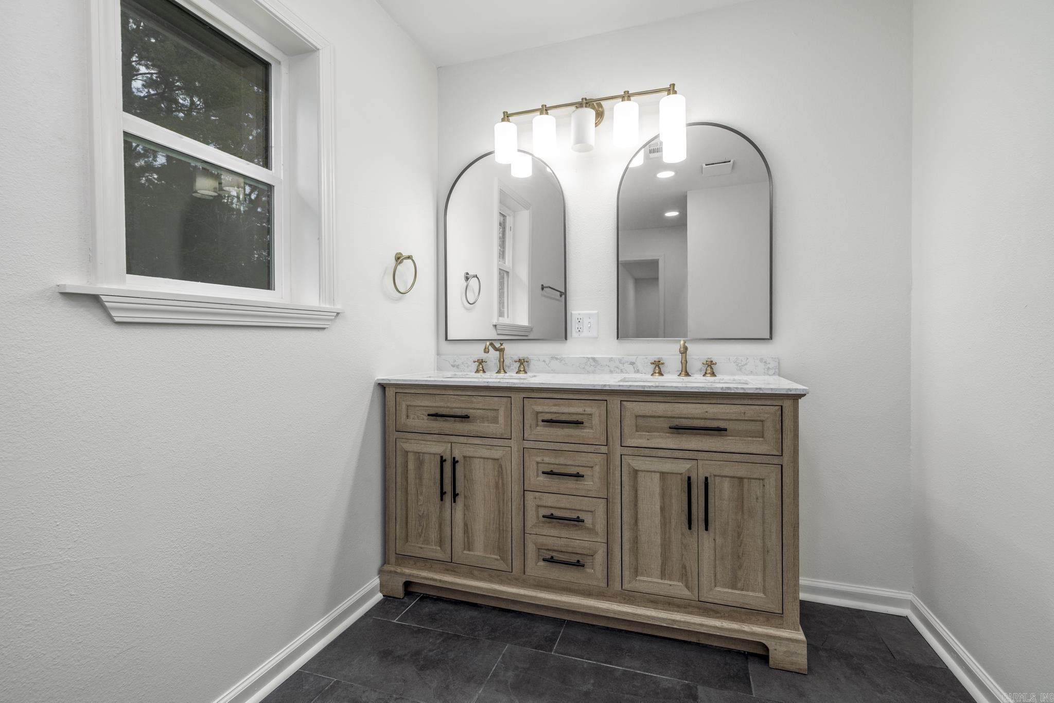 2 Western Hills Drive Arkadelphia, AR 71923