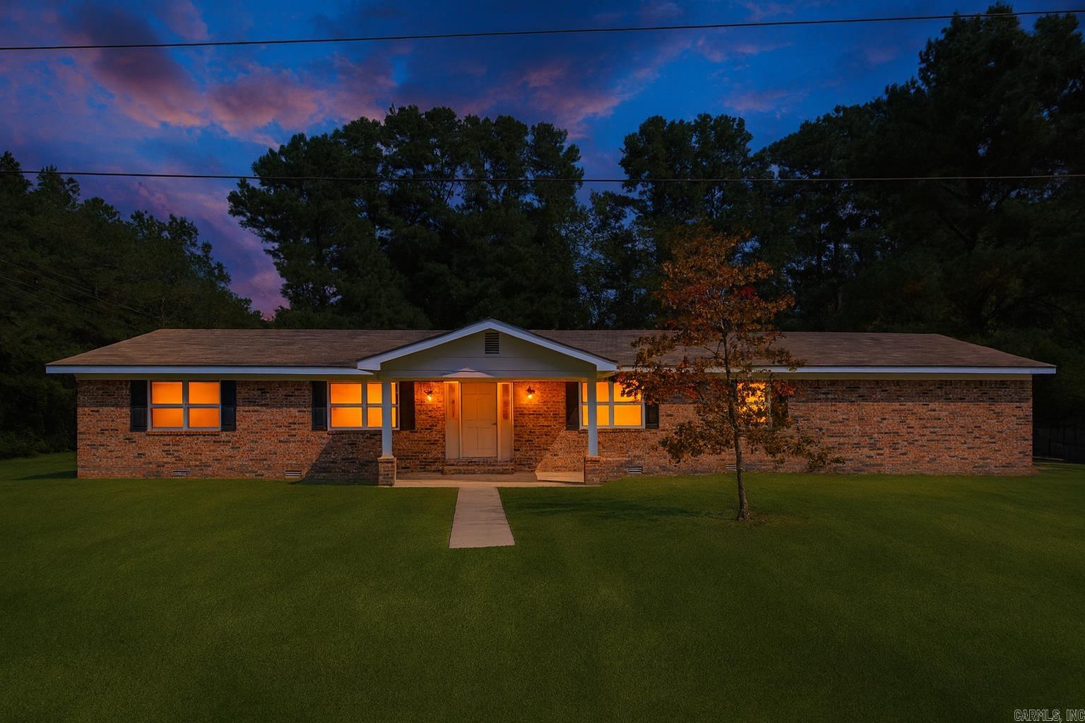 2 Western Hills Drive Arkadelphia, AR 71923