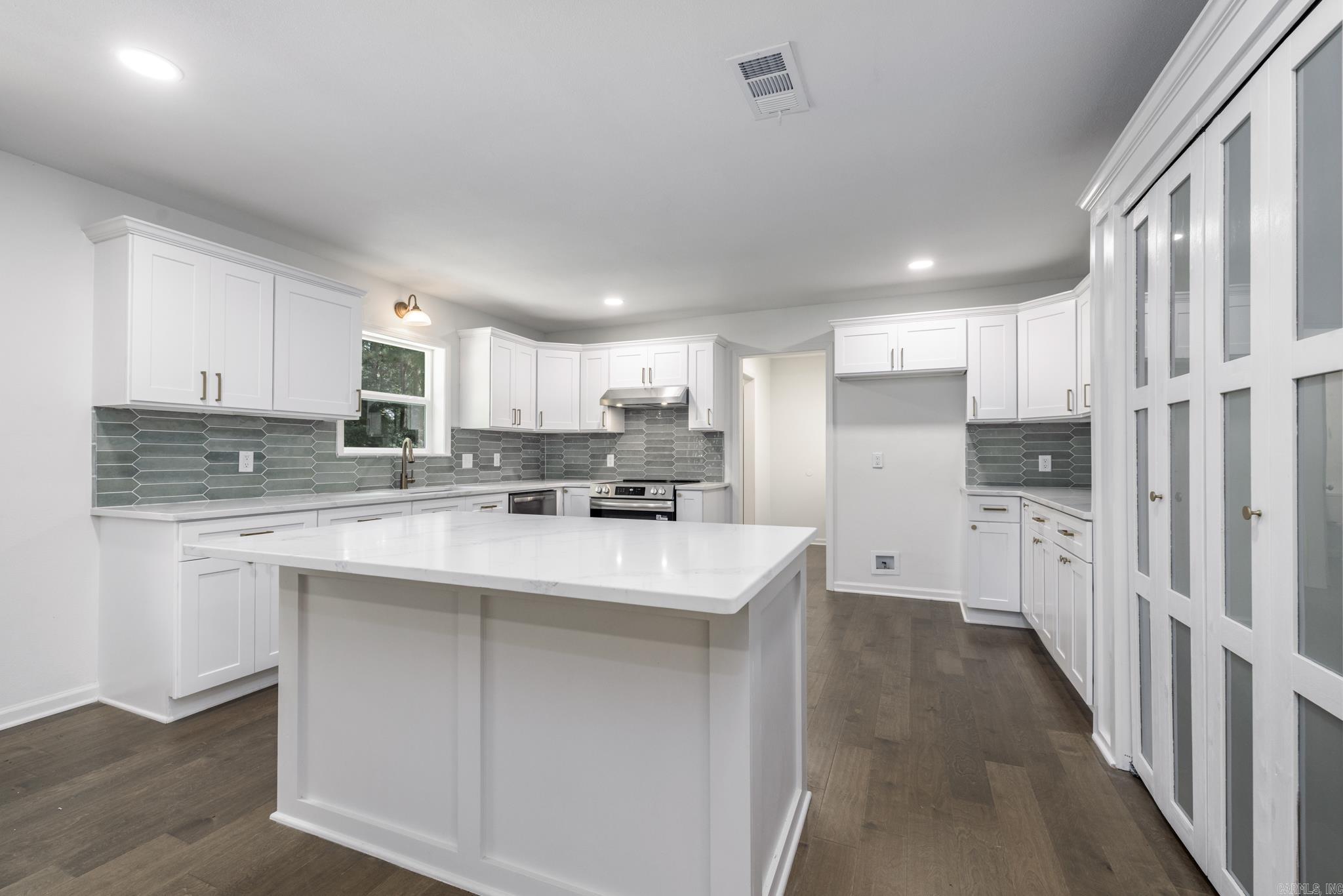 2 Western Hills Drive Arkadelphia, AR 71923