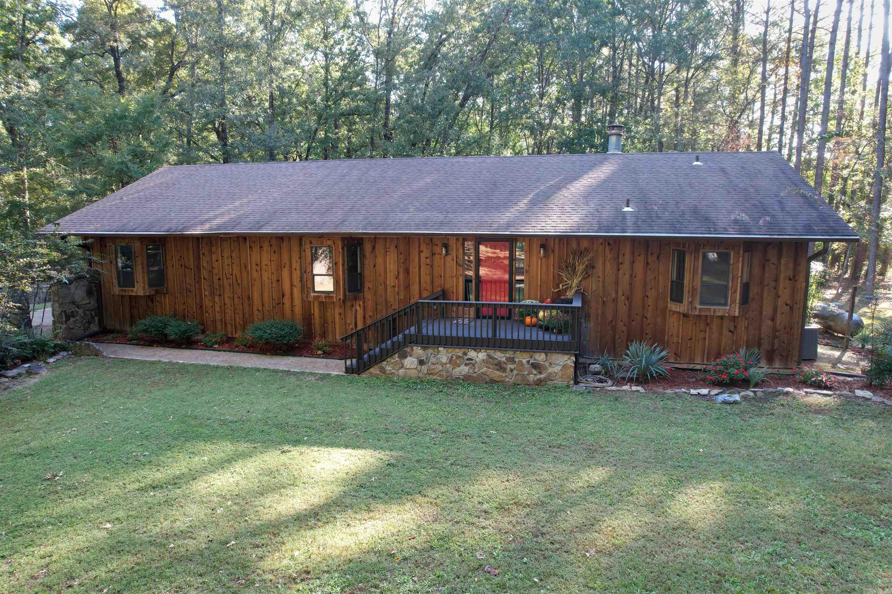 165 Sunset Country Lane Lonoke, AR 72086