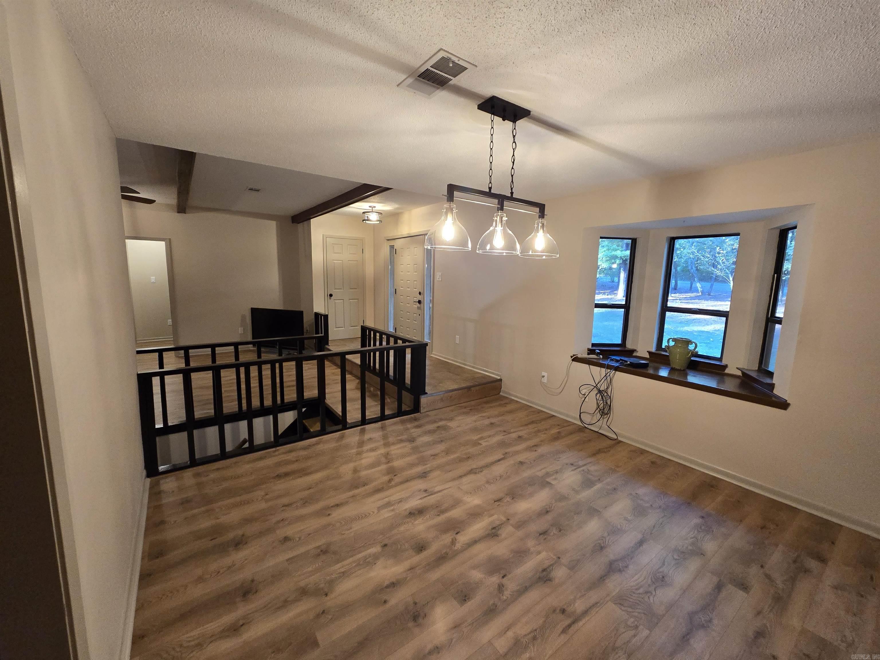 165 Sunset Country Lane Lonoke, AR 72086