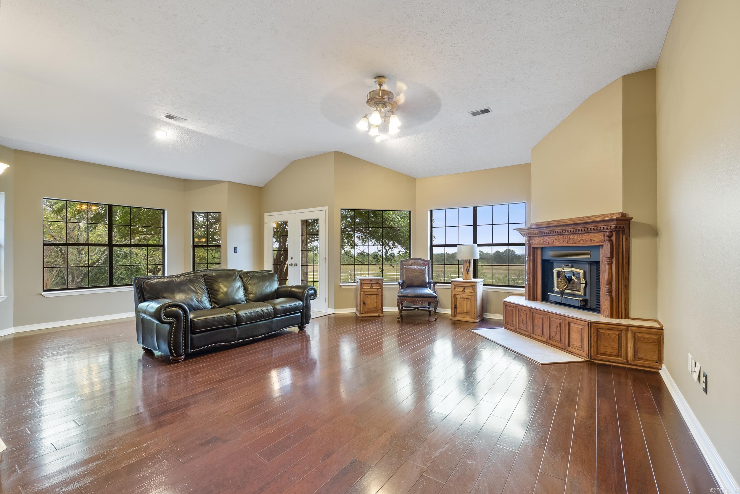 2 Memory  Hattieville, AR