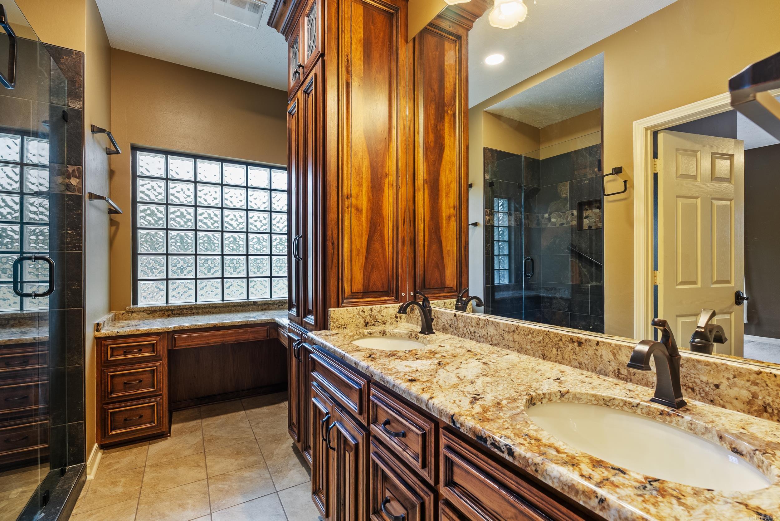 2 Memory  Hattieville, AR