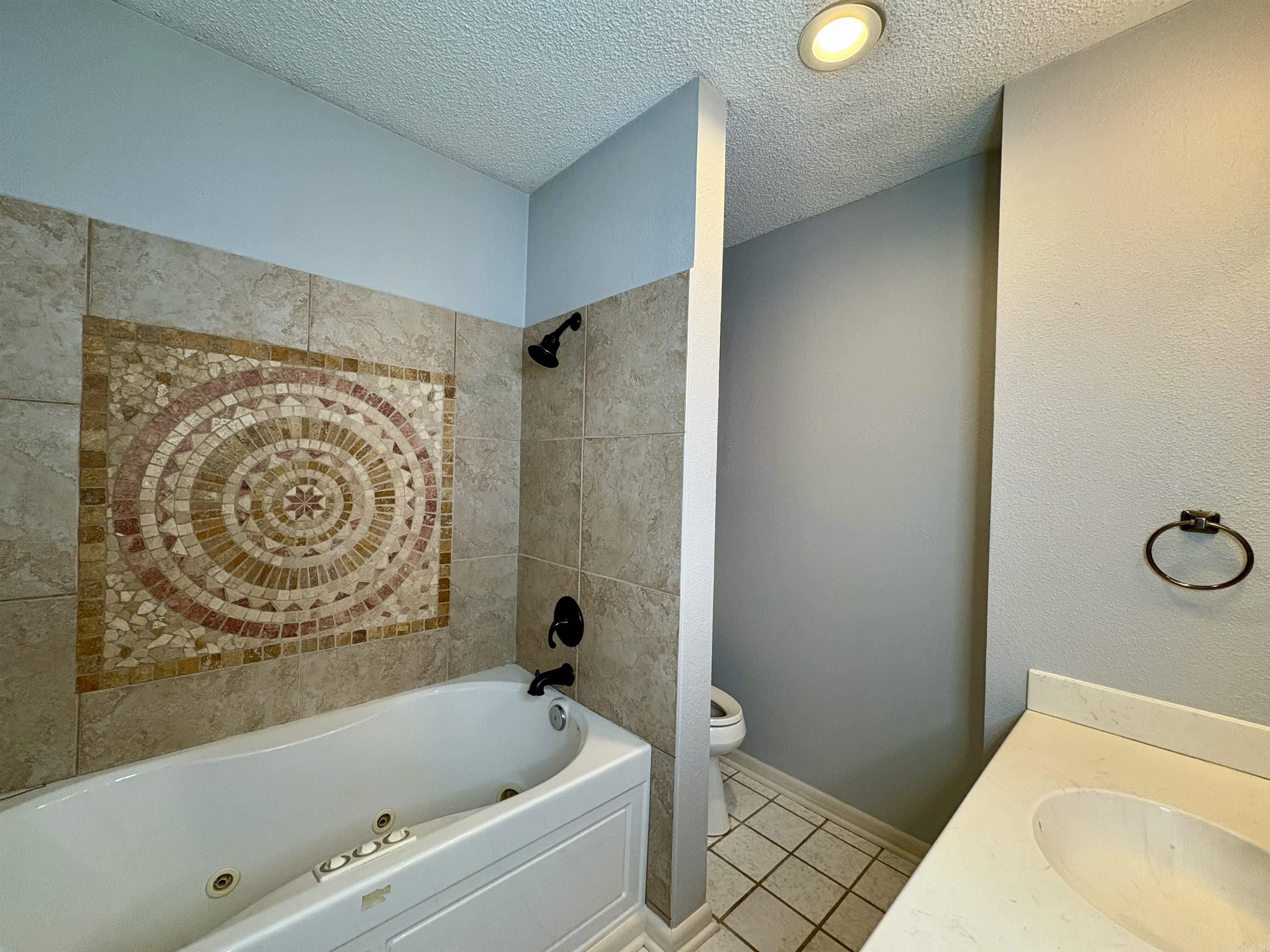 142 Lake Hamilton Drive Hot Springs, AR 71913