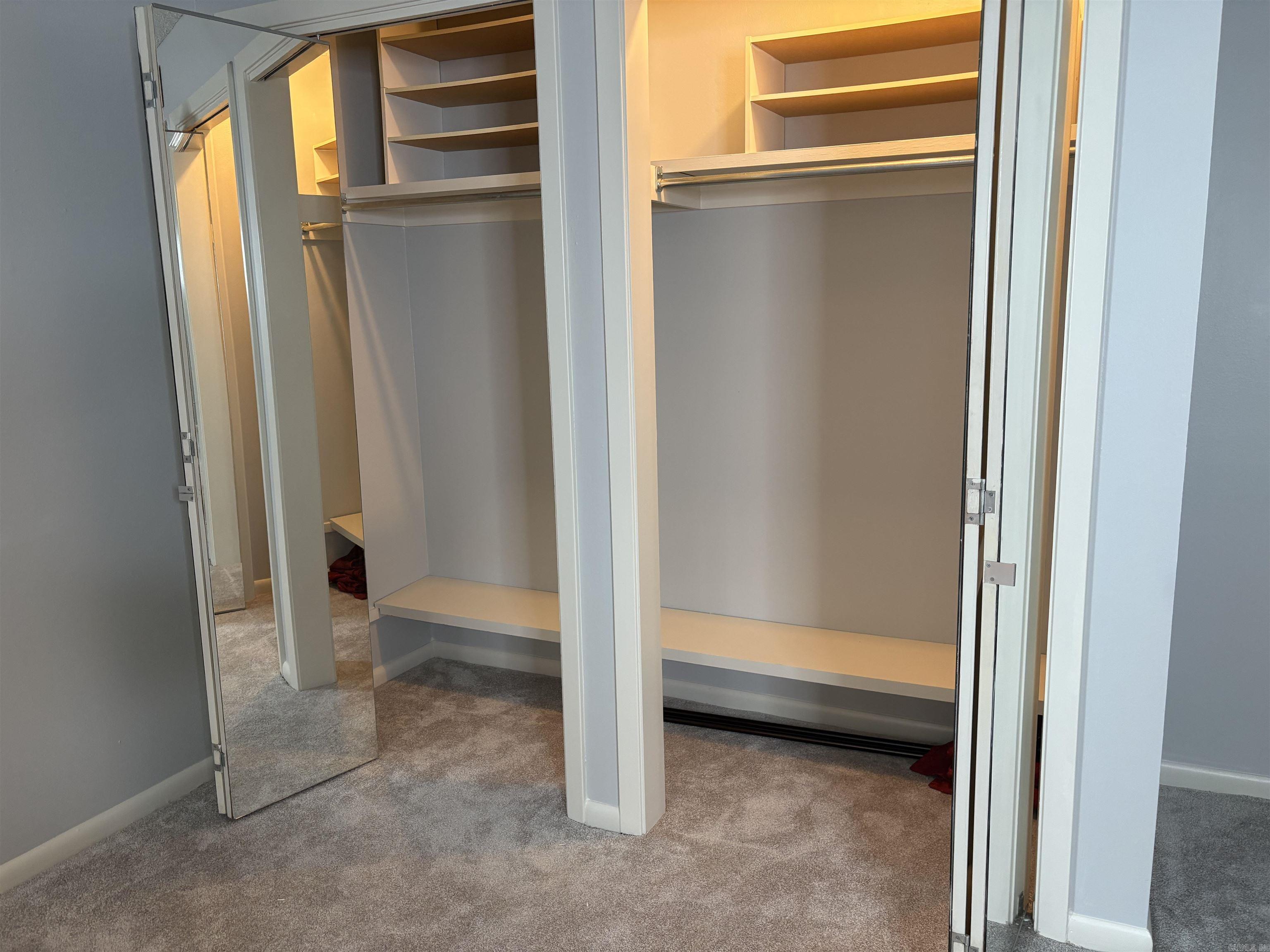 142 Lake Hamilton Drive Hot Springs, AR 71913