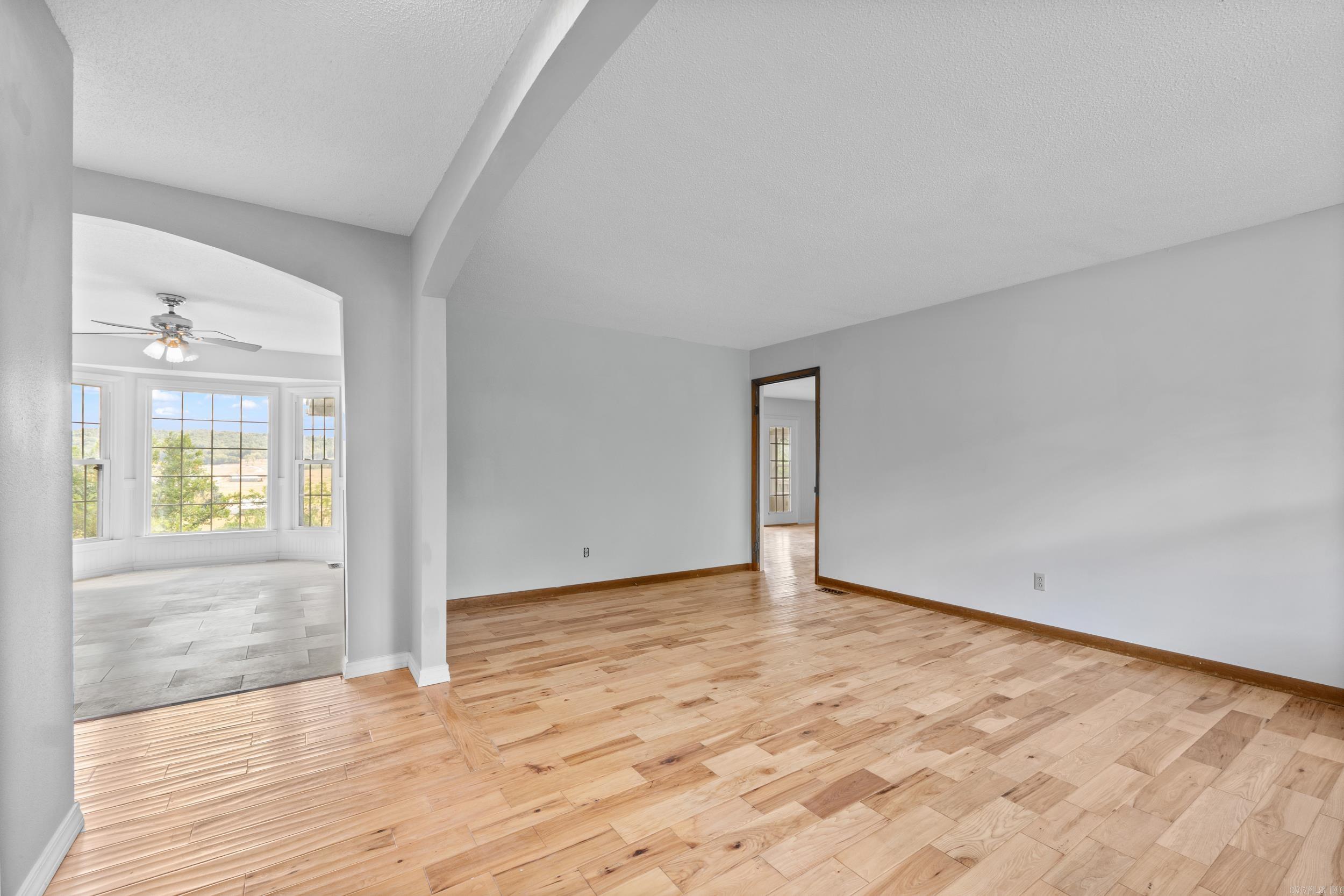 64 South  Calico Rock, AR