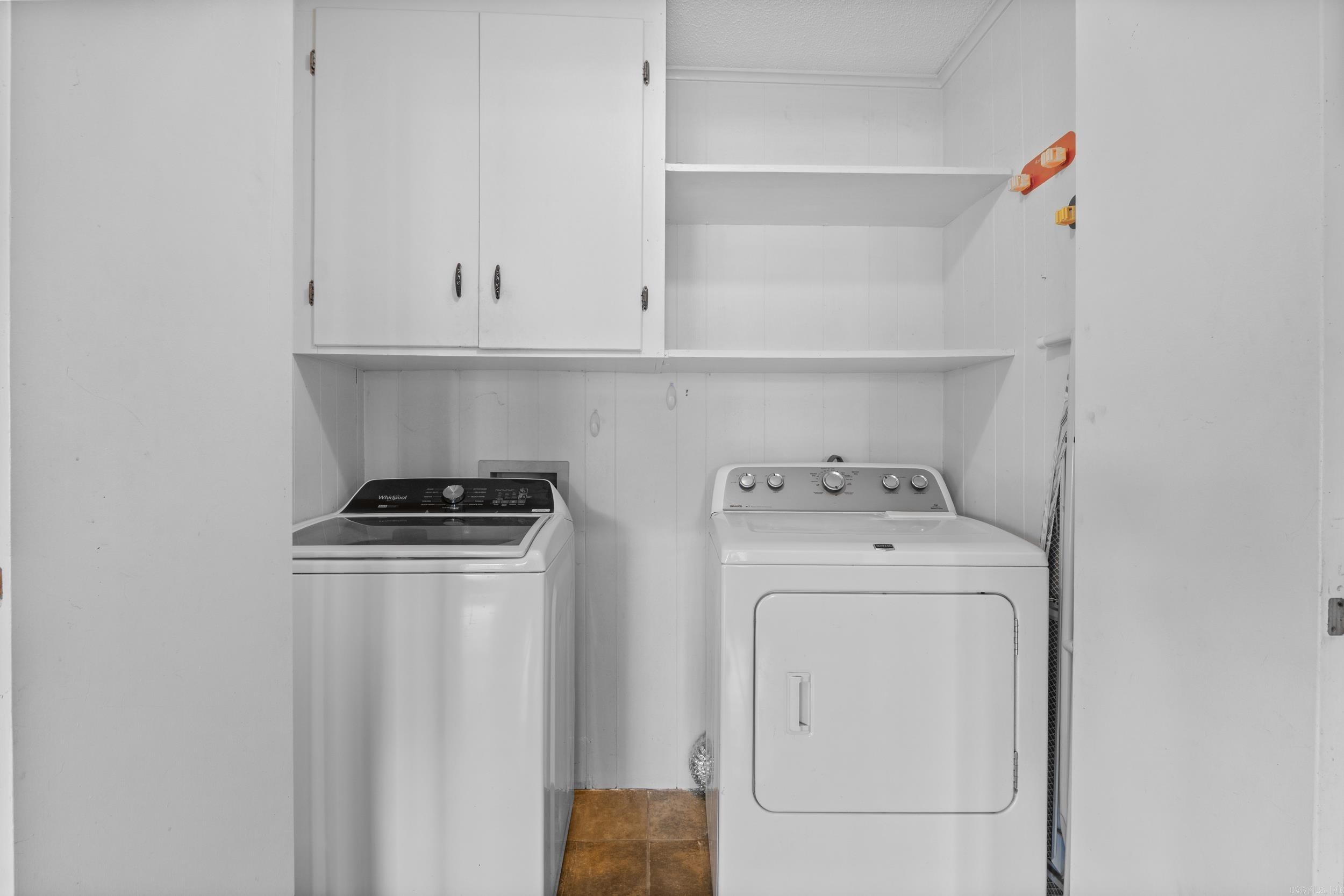 64 South  Calico Rock, AR