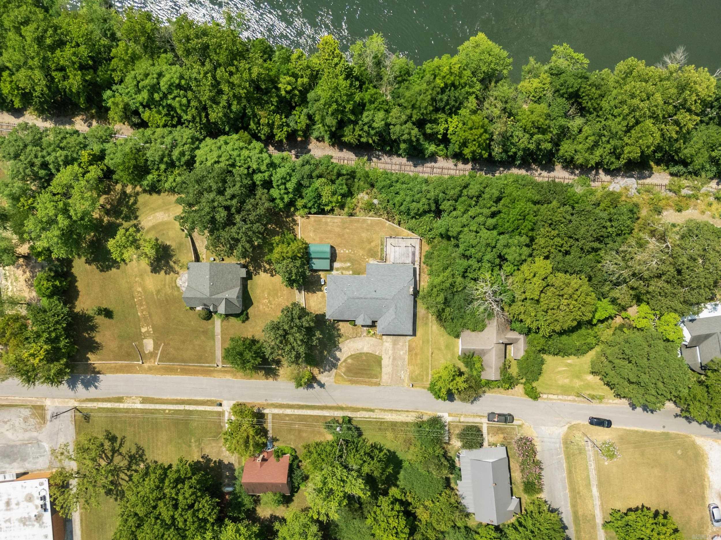 64 South  Calico Rock, AR