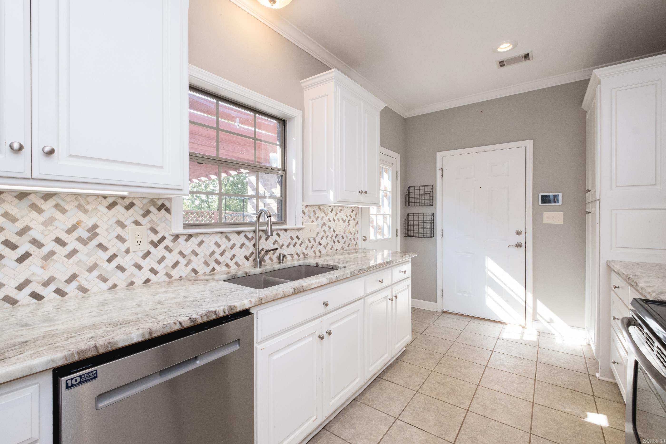 73 Reservoir Heights  Little Rock, AR