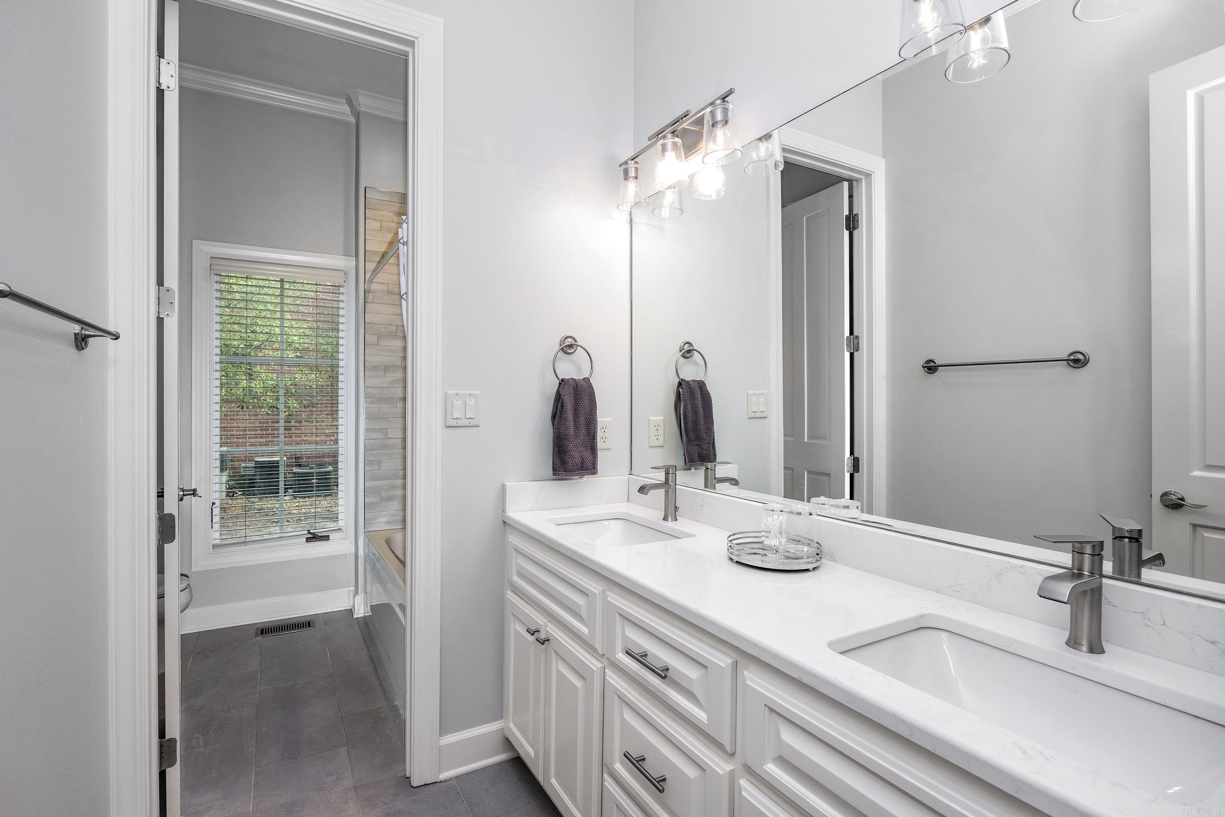 14 Sologne  Little Rock, AR