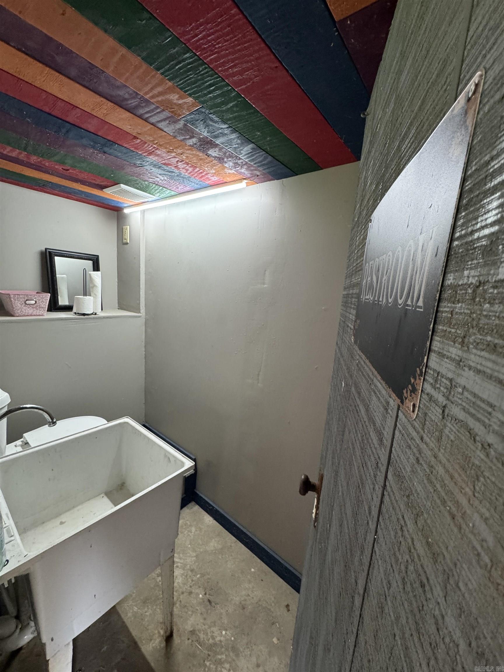 102 Shepherd Ave Camden, AR 71701