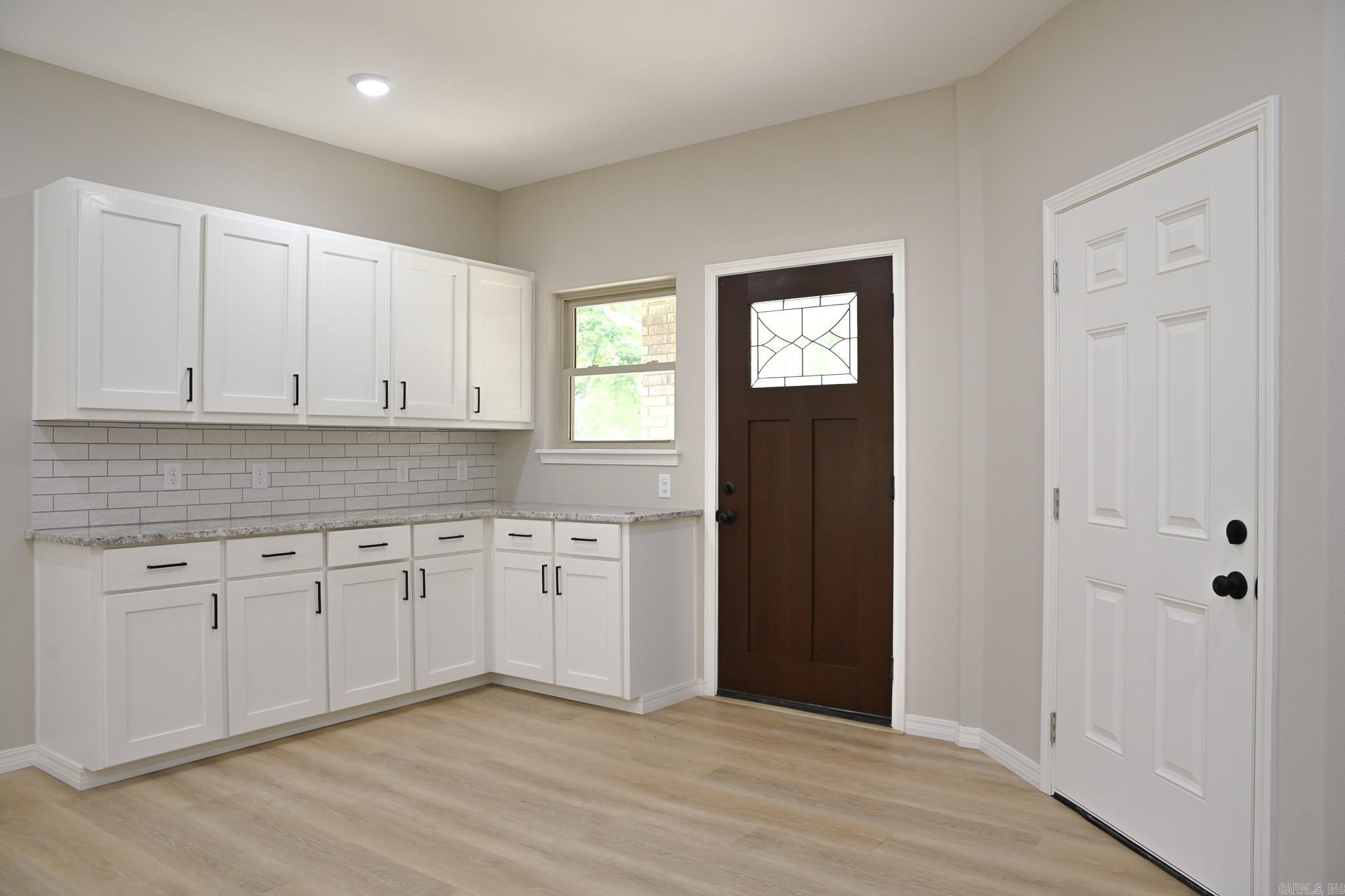 104 Red Oak Drive Mena, AR 71953