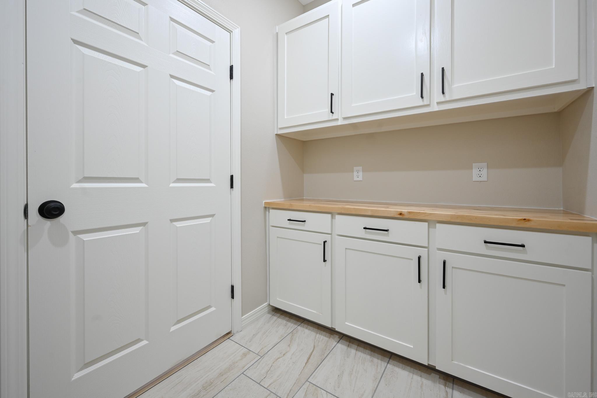 104 Red Oak Drive Mena, AR 71953