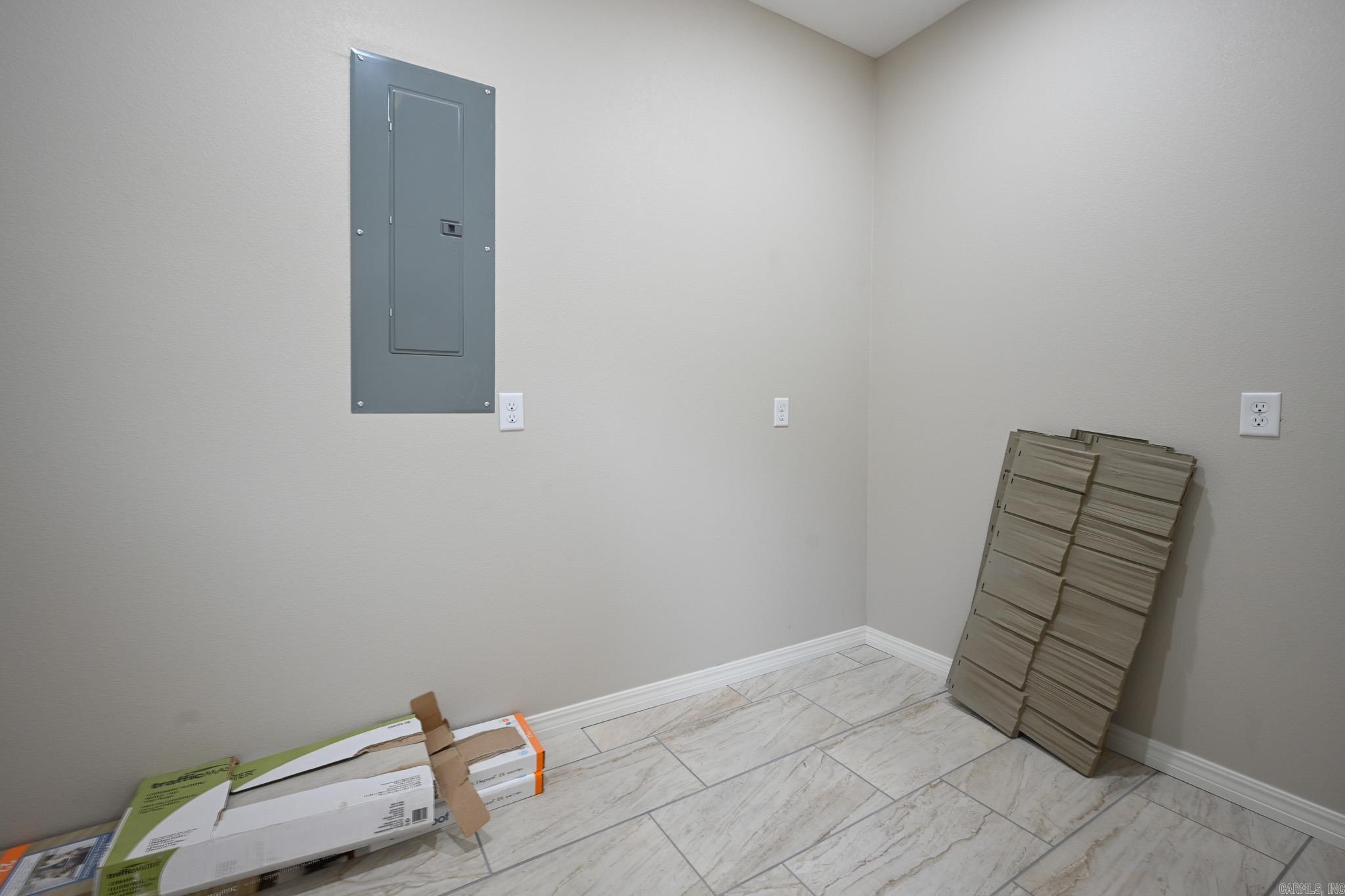 104 Red Oak Drive Mena, AR 71953