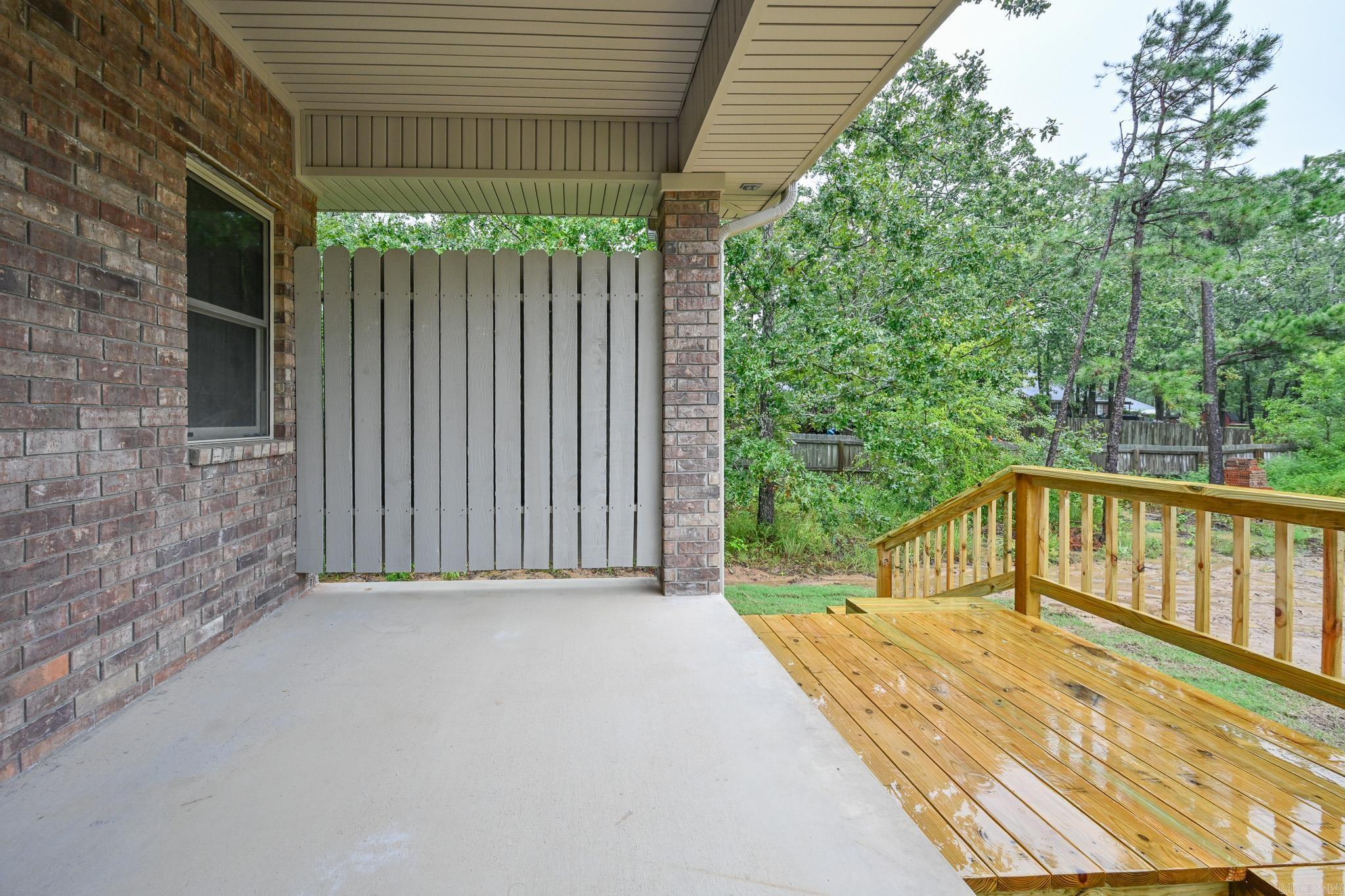 104 Red Oak Drive Mena, AR 71953