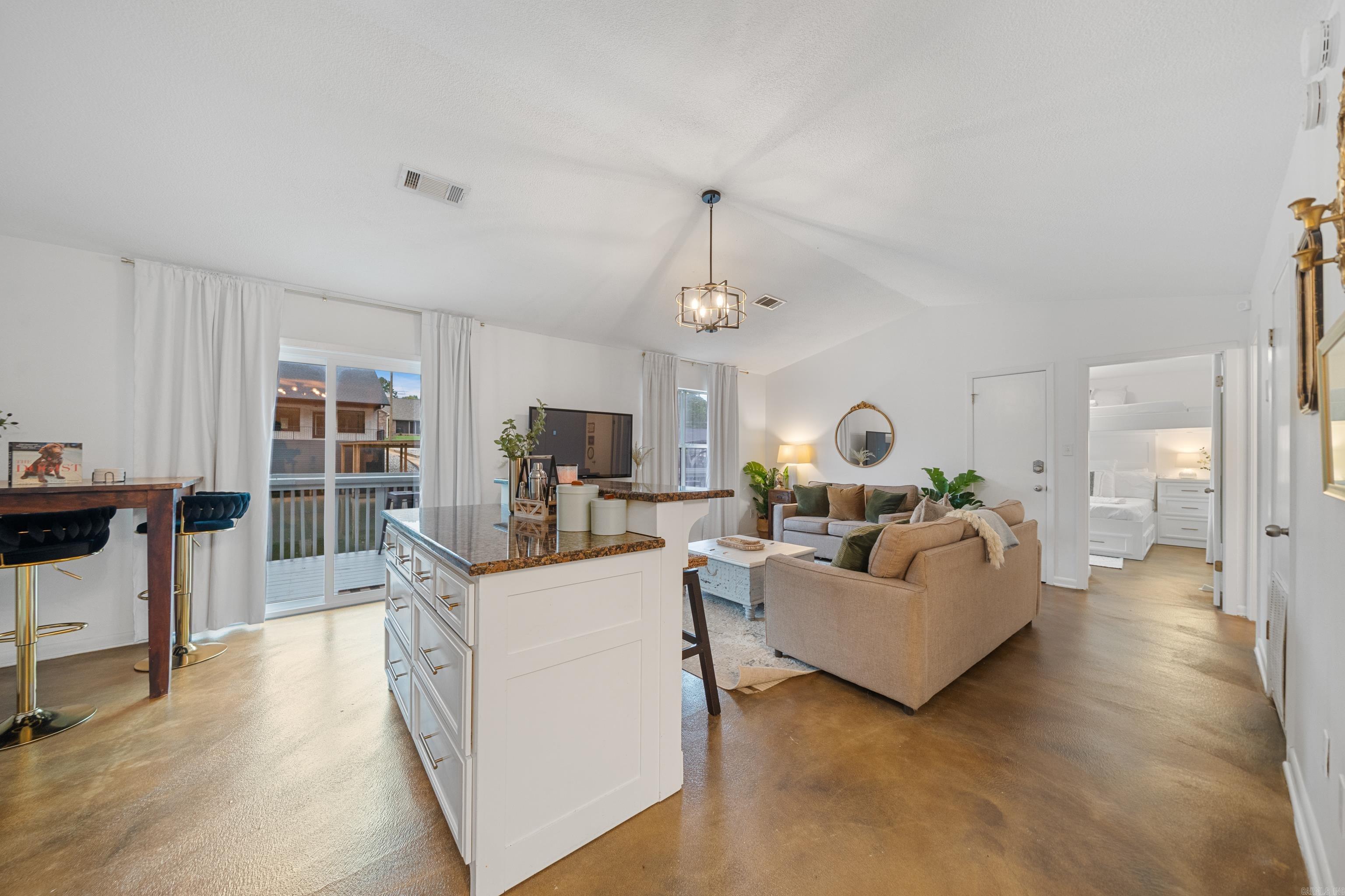 125 Lees Landing Hot Springs, AR 71913