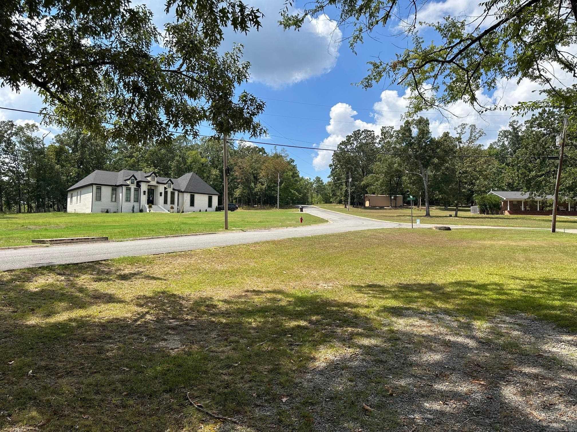 1105 woodcrest Star City, AR 71667