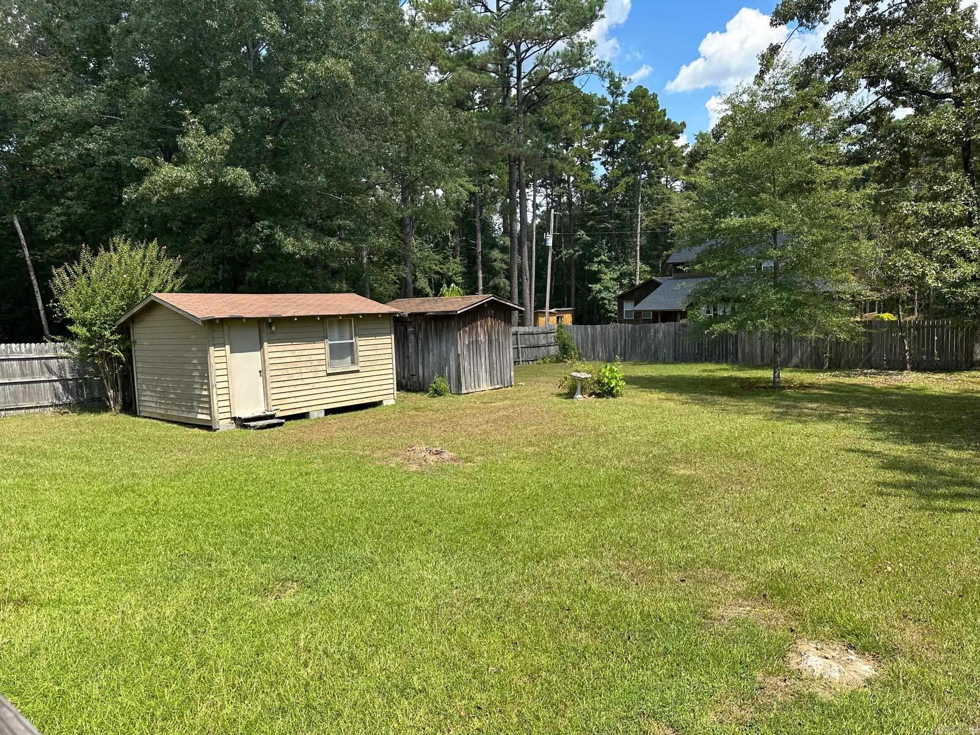 1105 woodcrest Star City, AR 71667