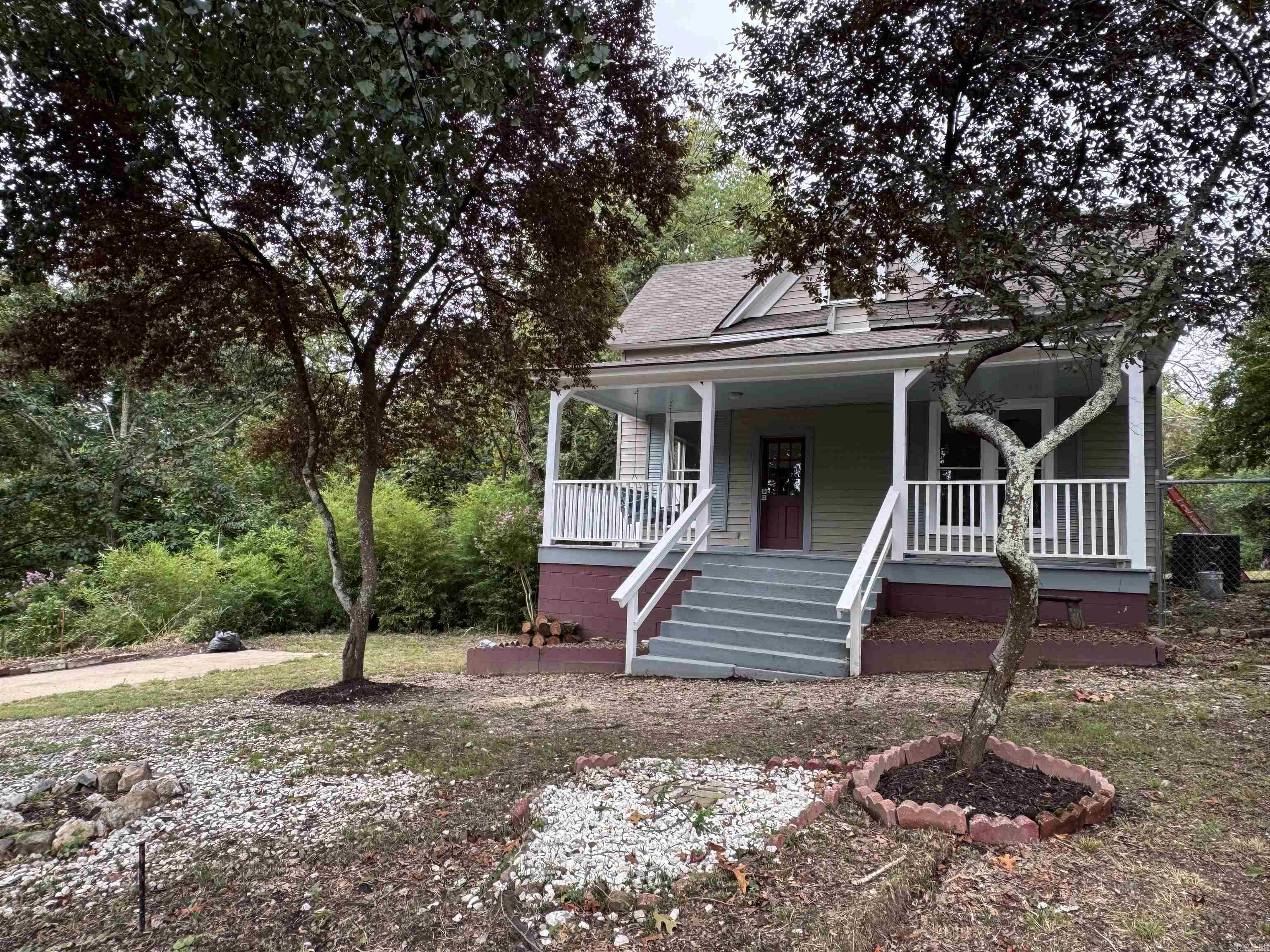 209 Elizabeth Terrace Hot Springs, AR 71901