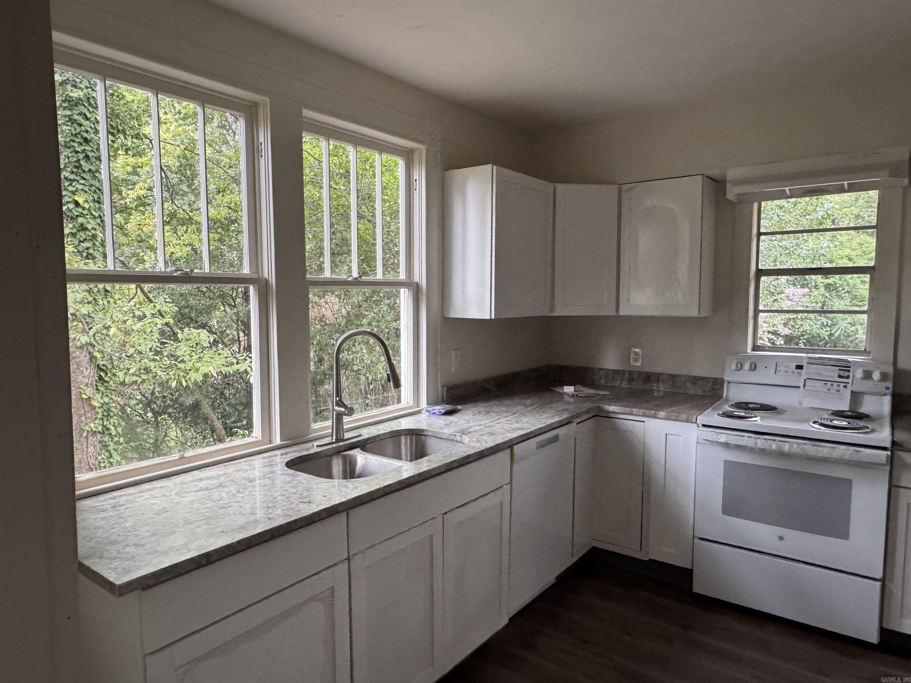 209 Elizabeth Terrace Hot Springs, AR 71901