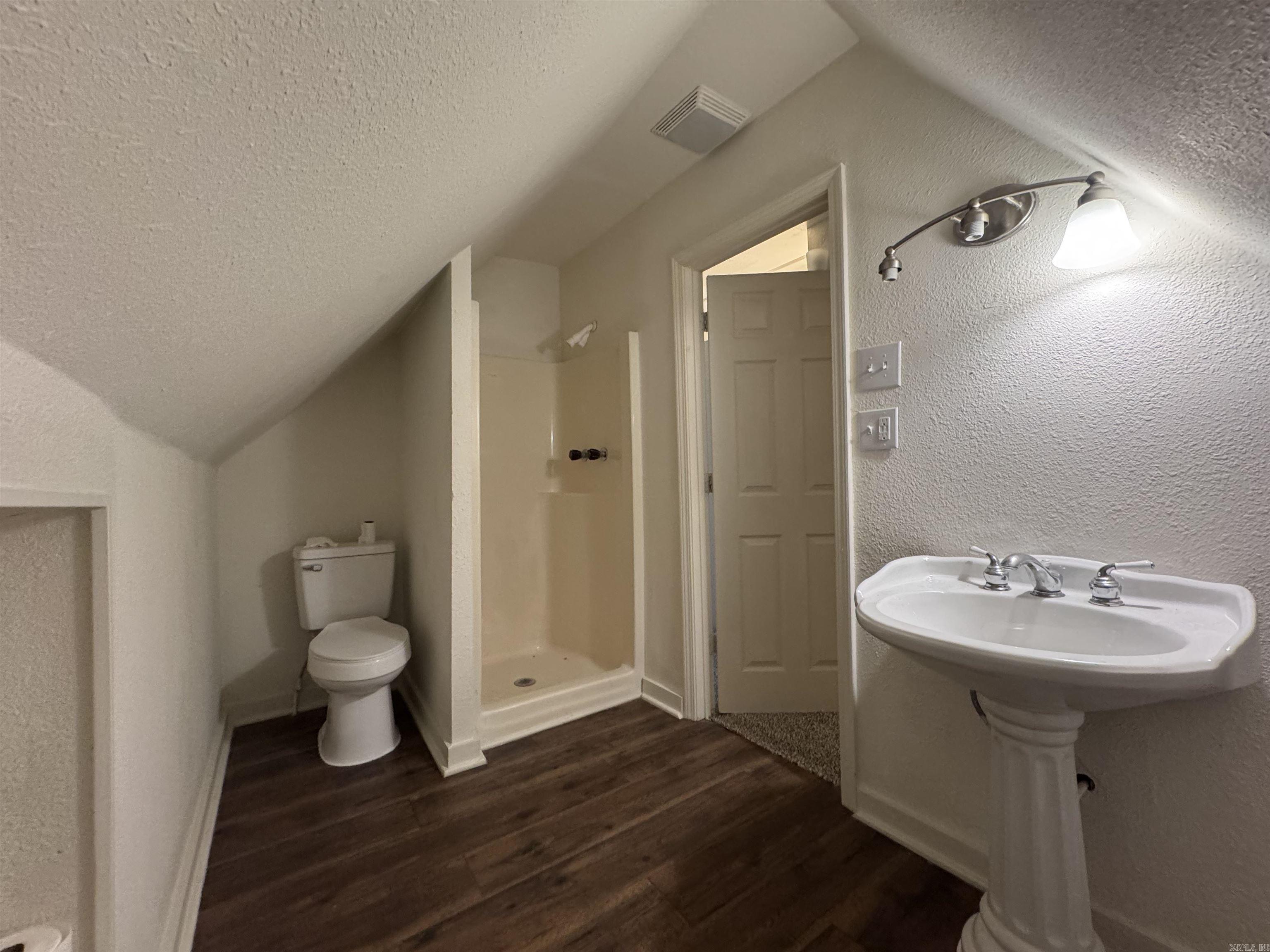 209 Elizabeth Terrace Hot Springs, AR 71901