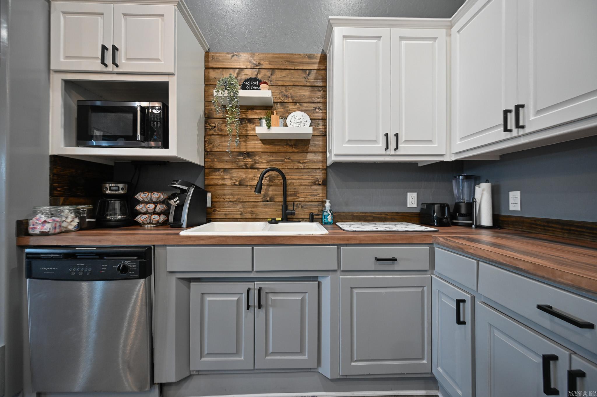 601 Mena St.  Mena, AR