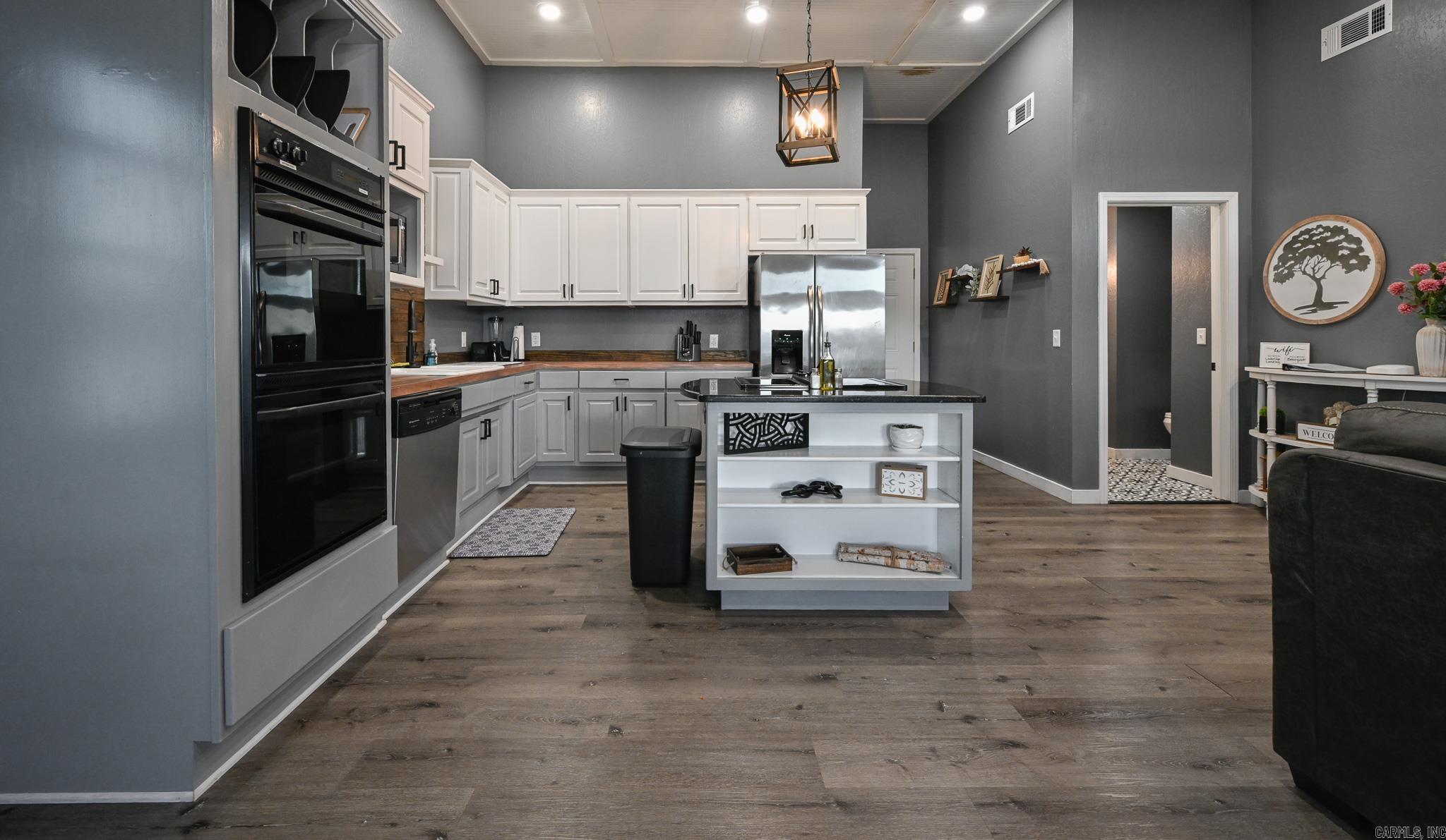 601 Mena St.  Mena, AR