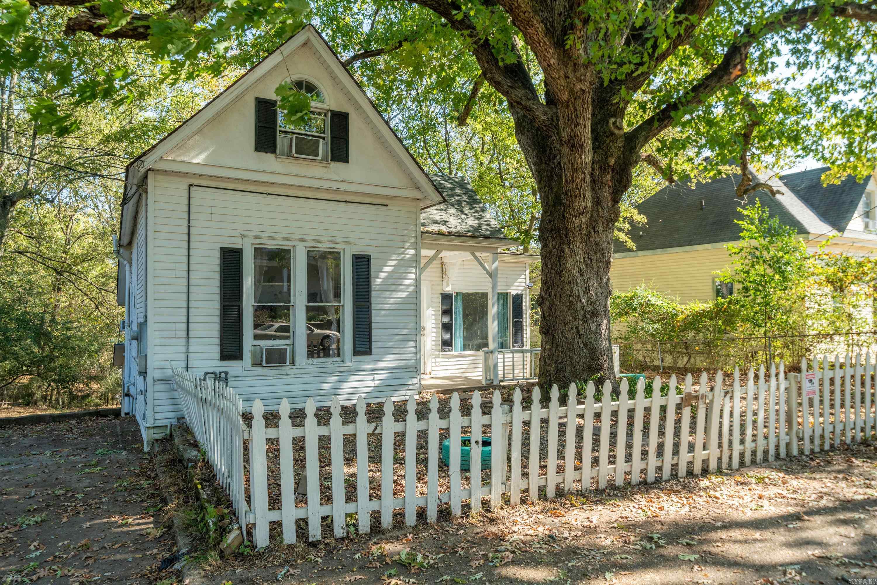 216 Elizabeth Terrace Hot Springs, AR 71901