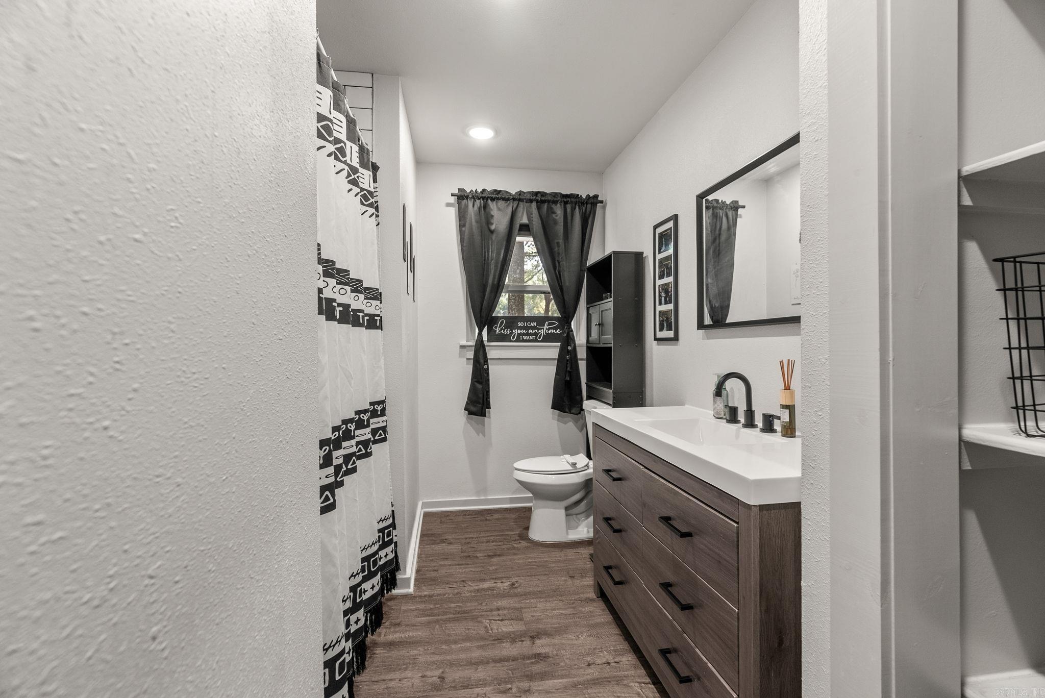 50 White Oak Drive Conway, AR 72034