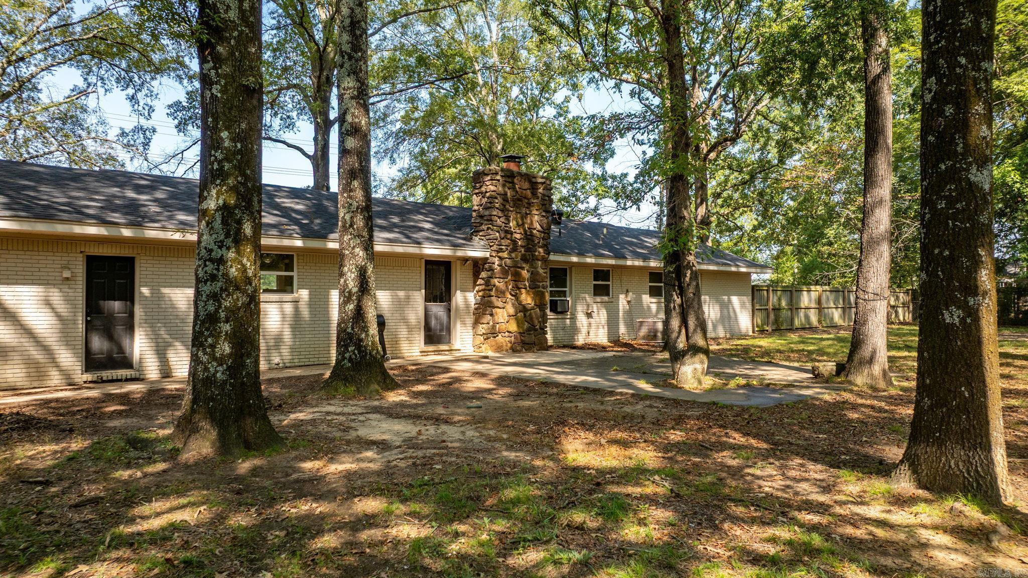 50 White Oak Drive Conway, AR 72034