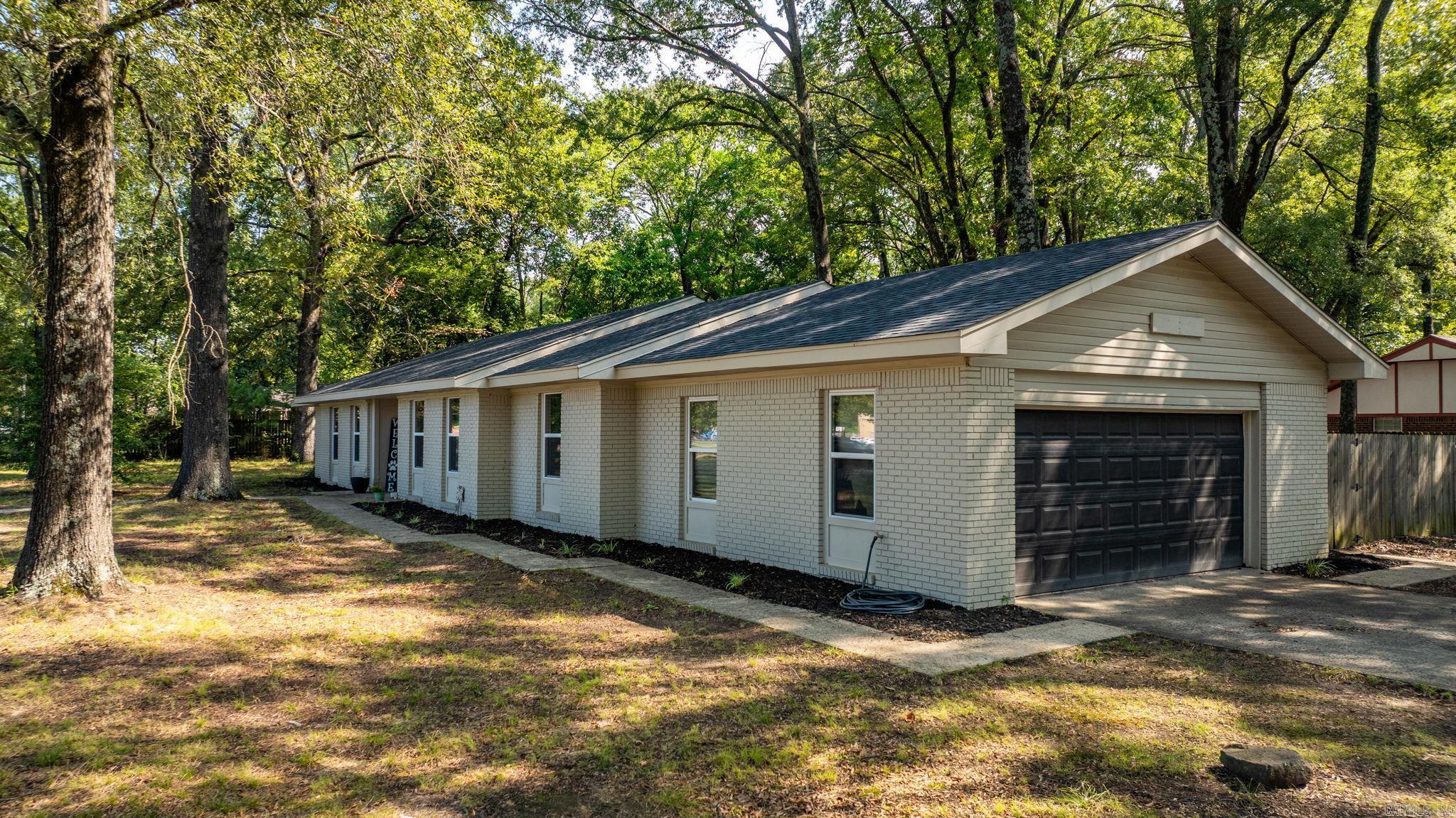 50 White Oak Drive Conway, AR 72034