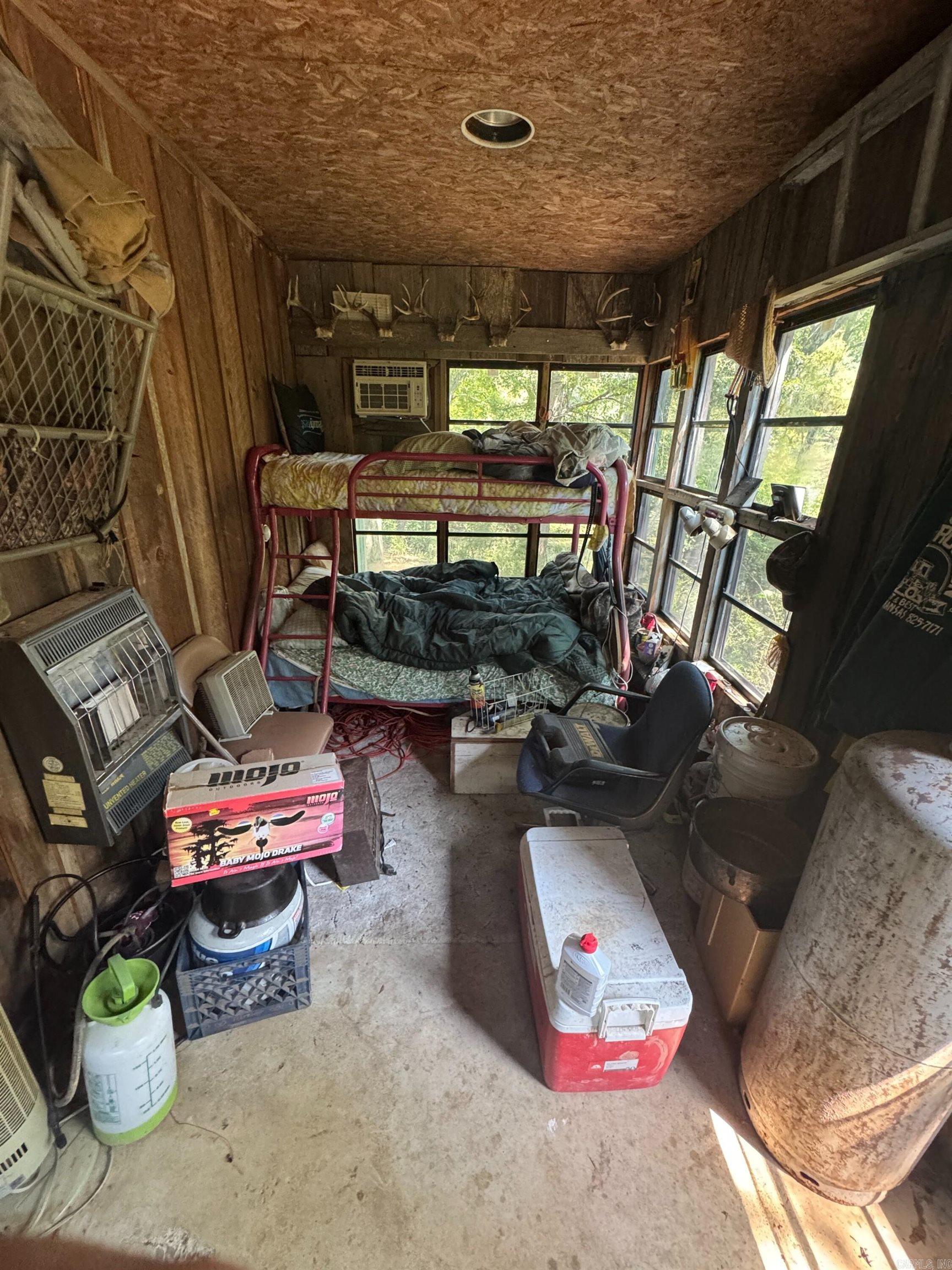 1806 County Rd 150  Augusta, AR