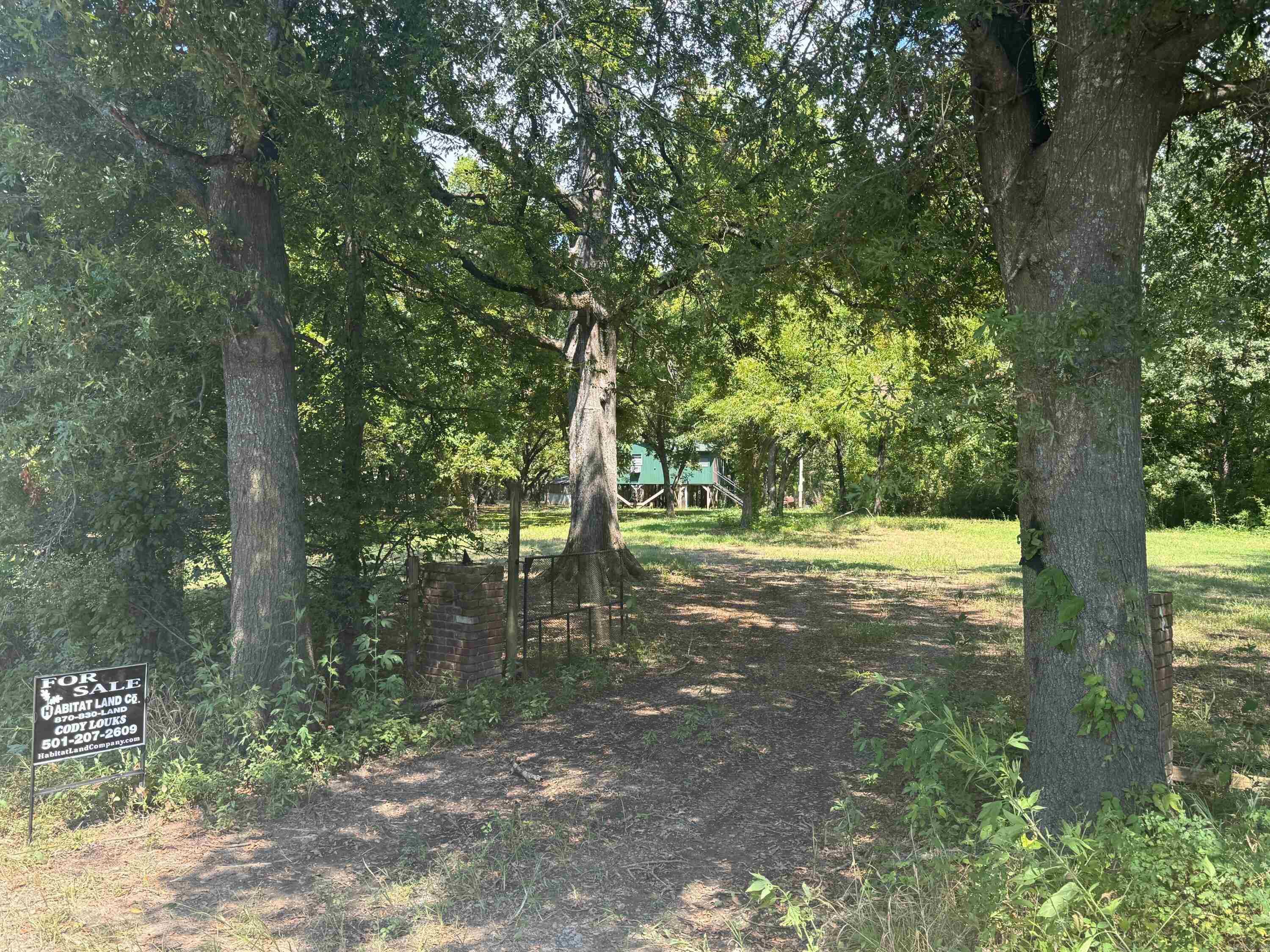 1806 County Rd 150  Augusta, AR