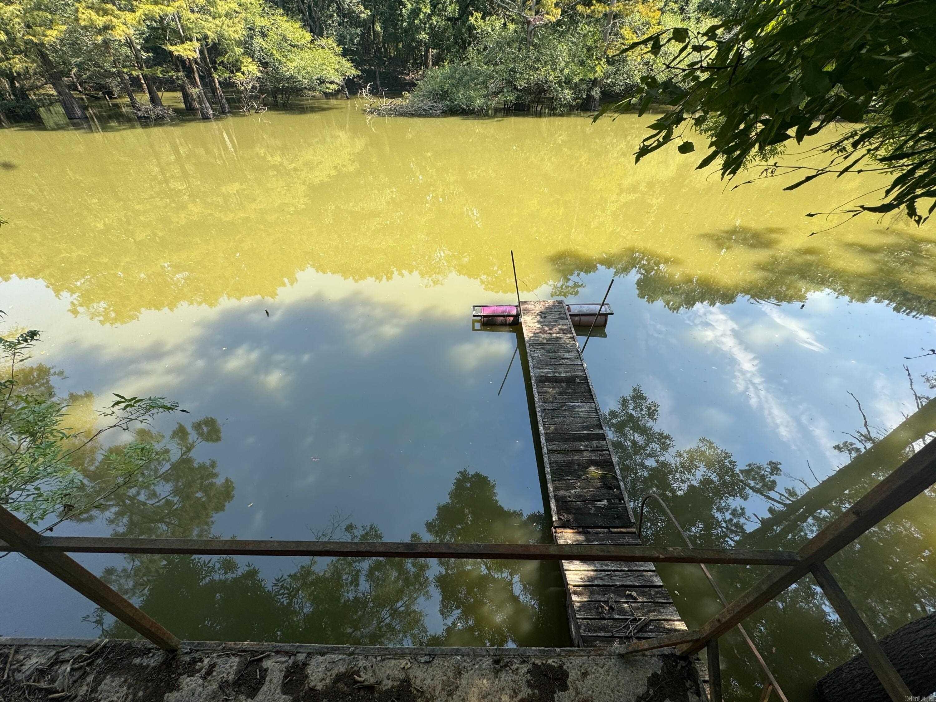 1806 County Rd 150  Augusta, AR