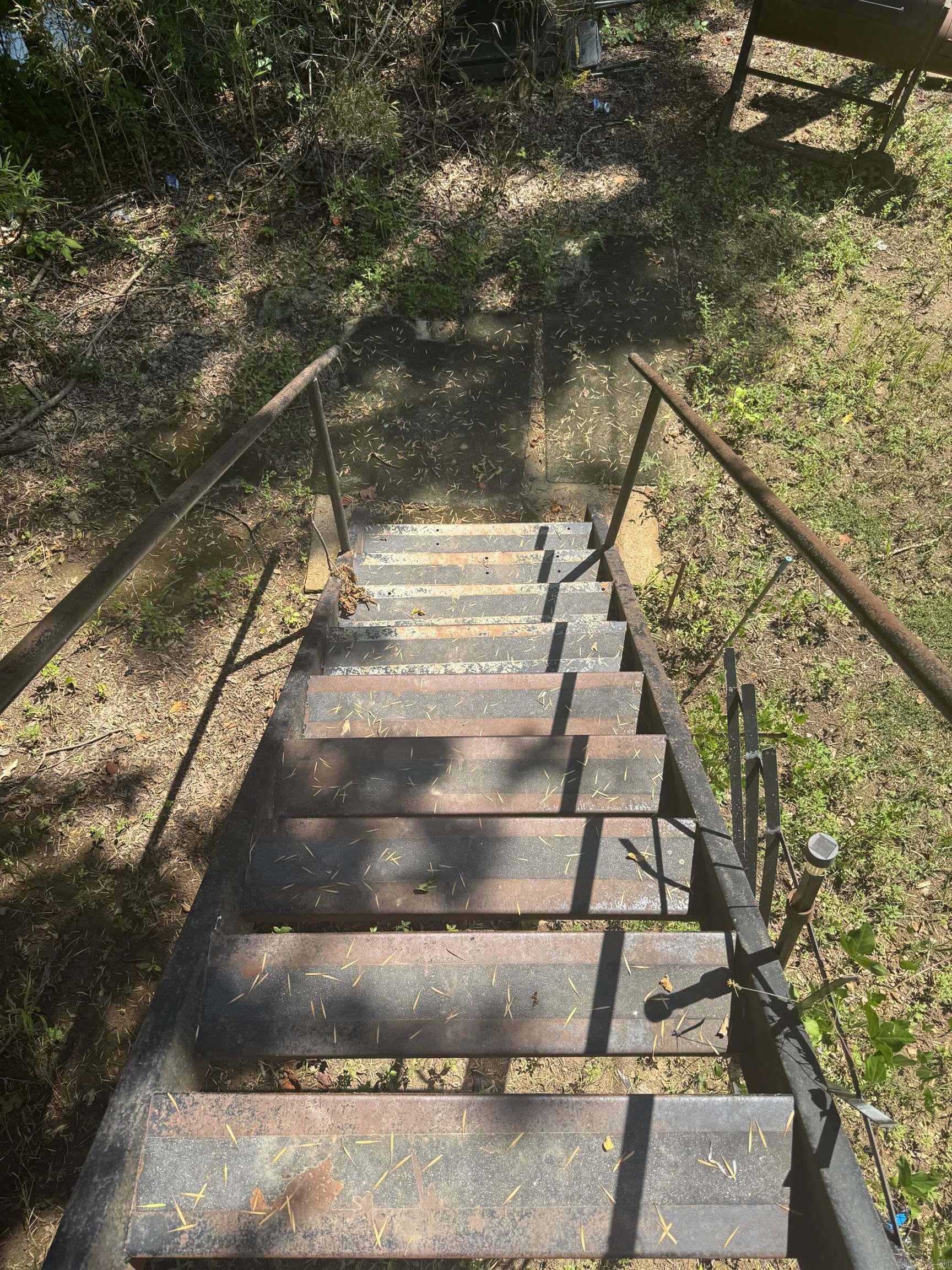 1806 County Rd 150  Augusta, AR