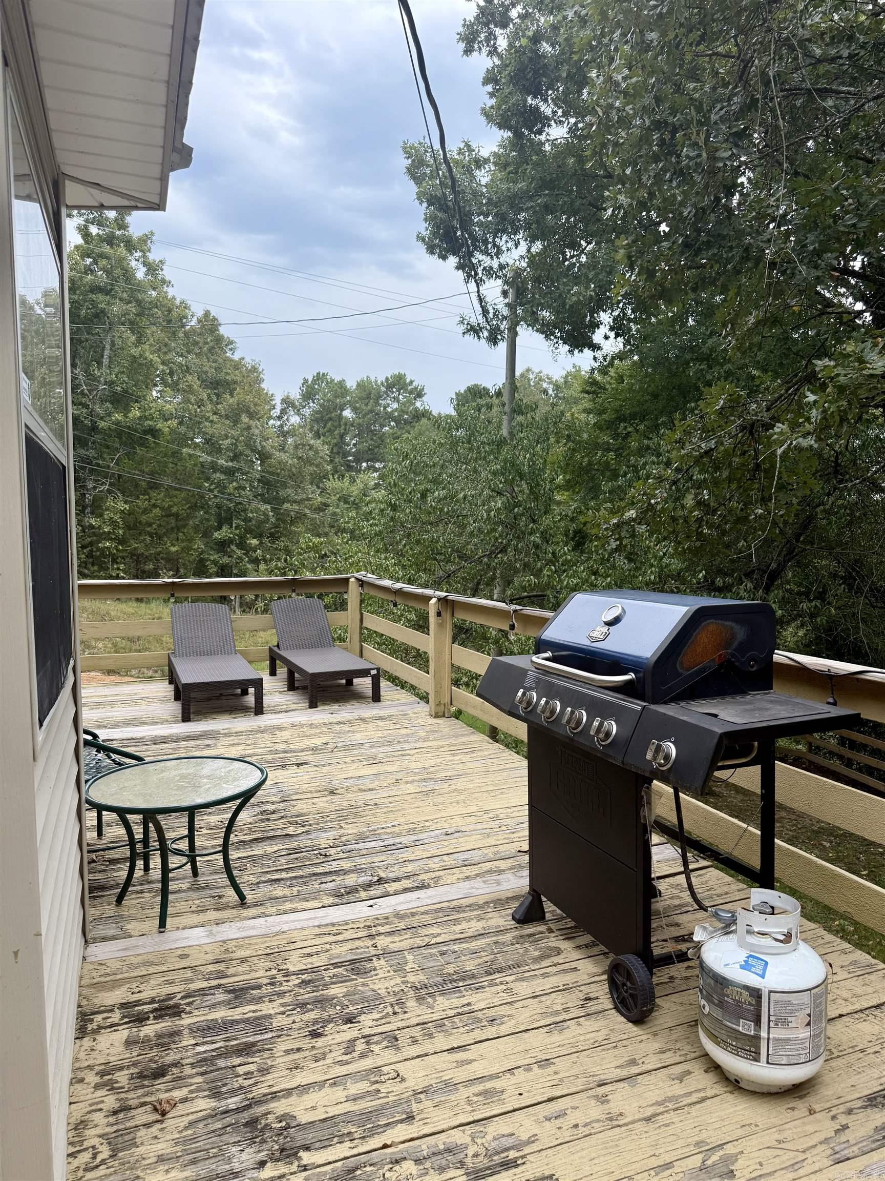 100 Iris  Drasco, AR