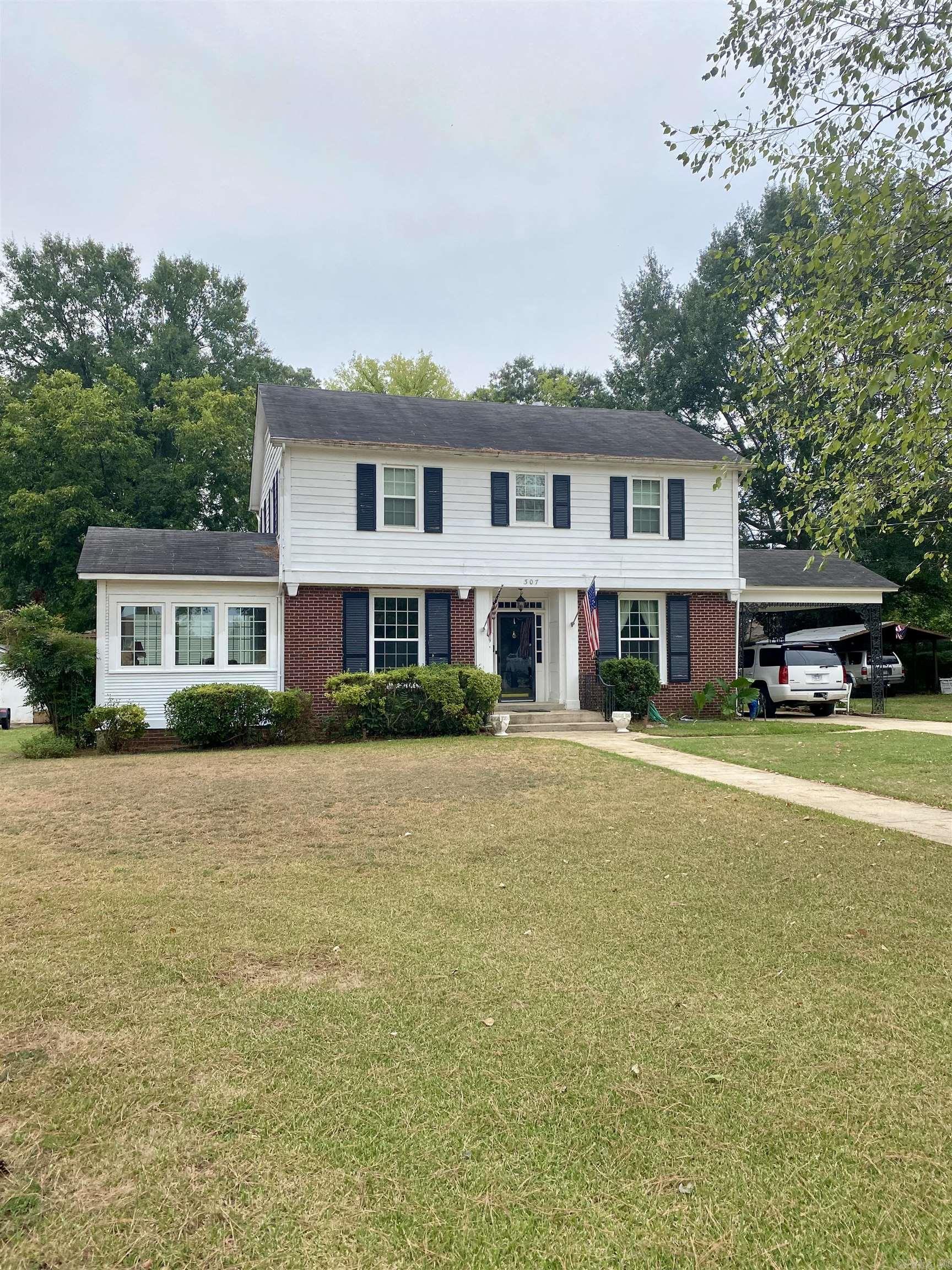 307 W Pine  Warren, AR