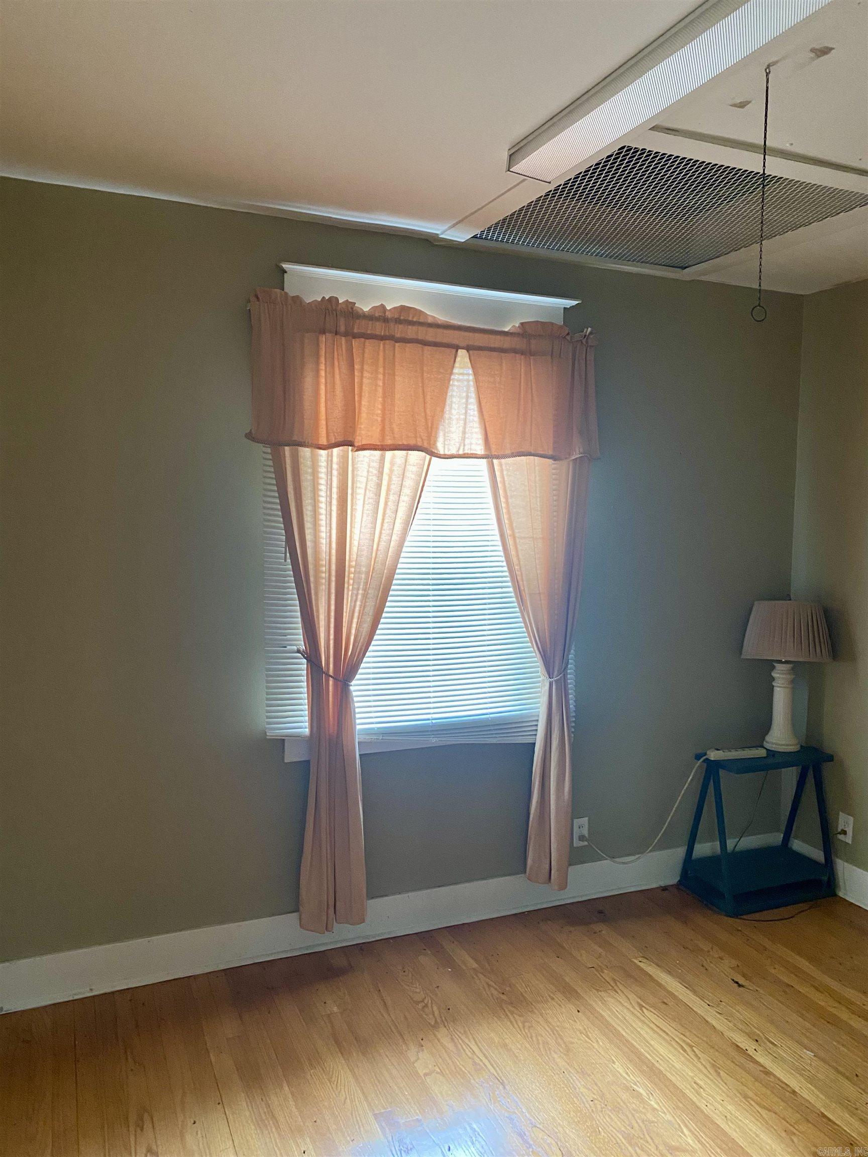 307 W Pine  Warren, AR