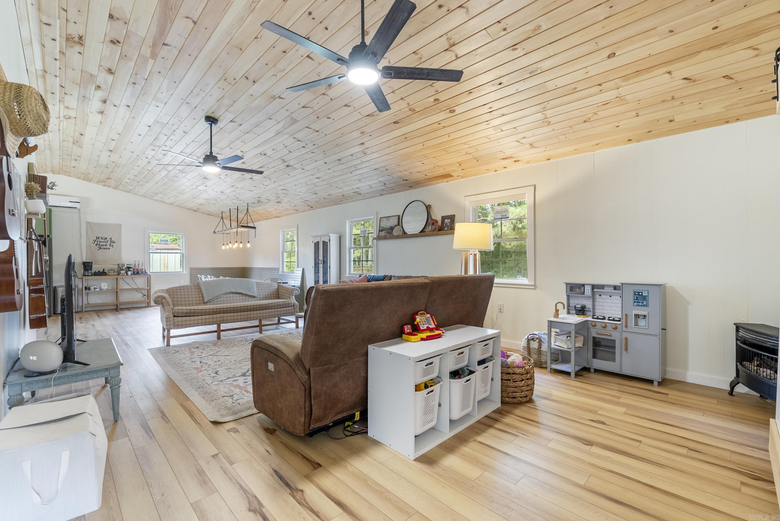 44 Sinai Road Conway, AR 72032