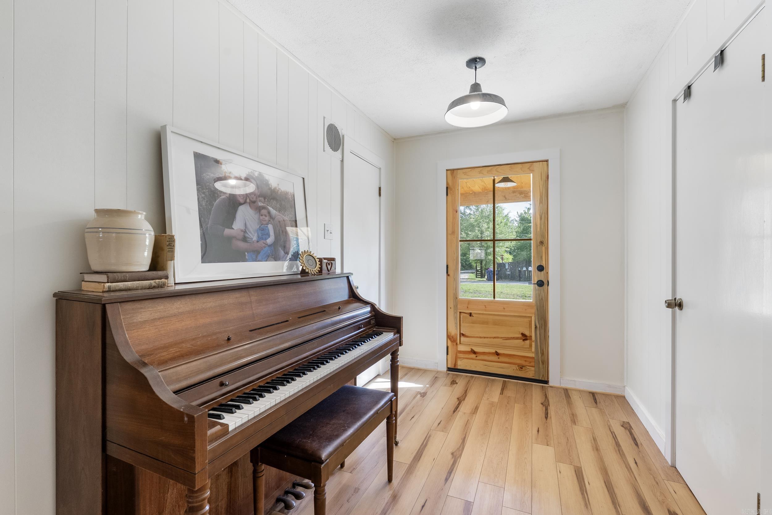 44 Sinai Road Conway, AR 72032