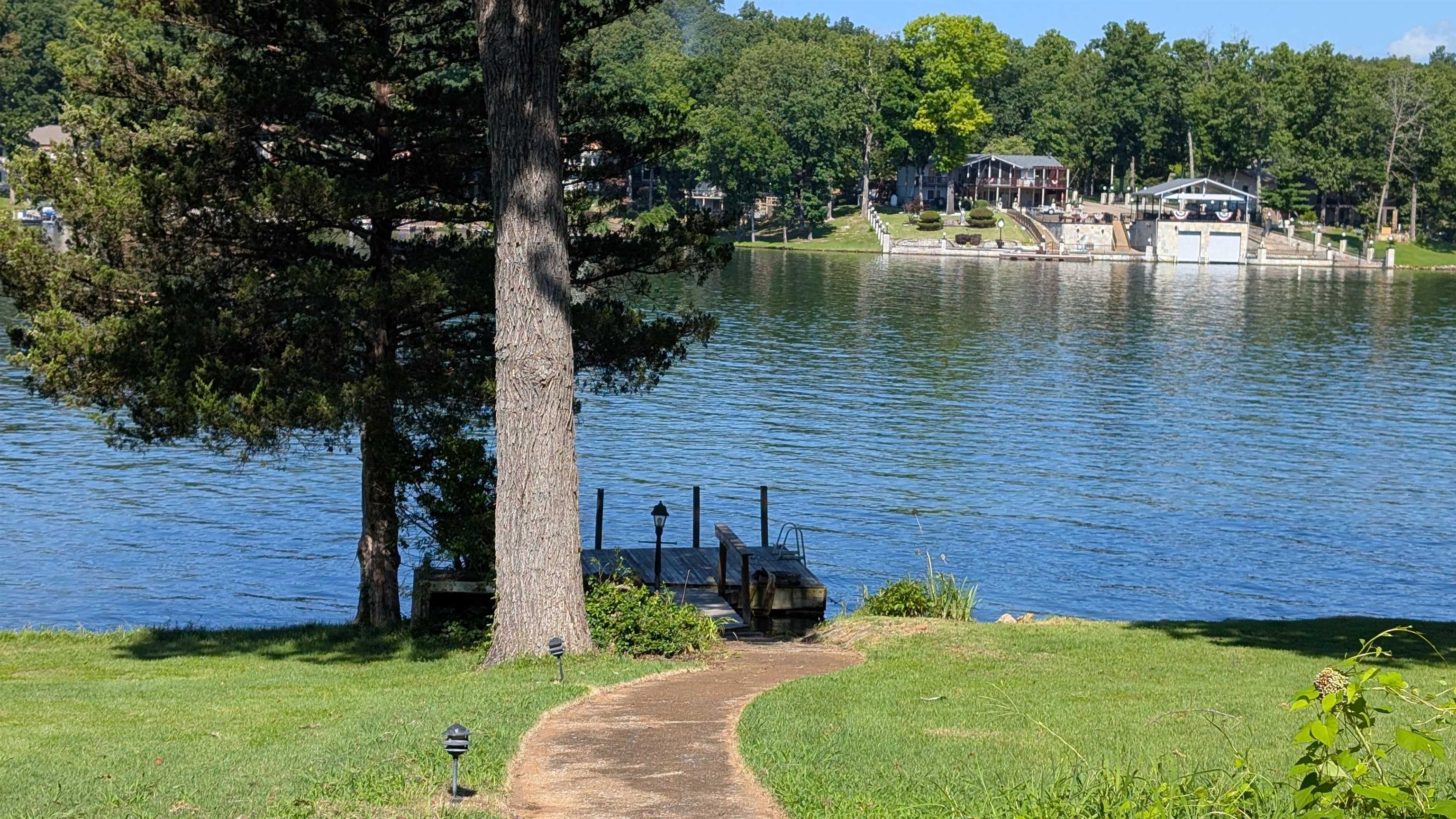 129 Iroquois Drive Cherokee Village, AR 72529