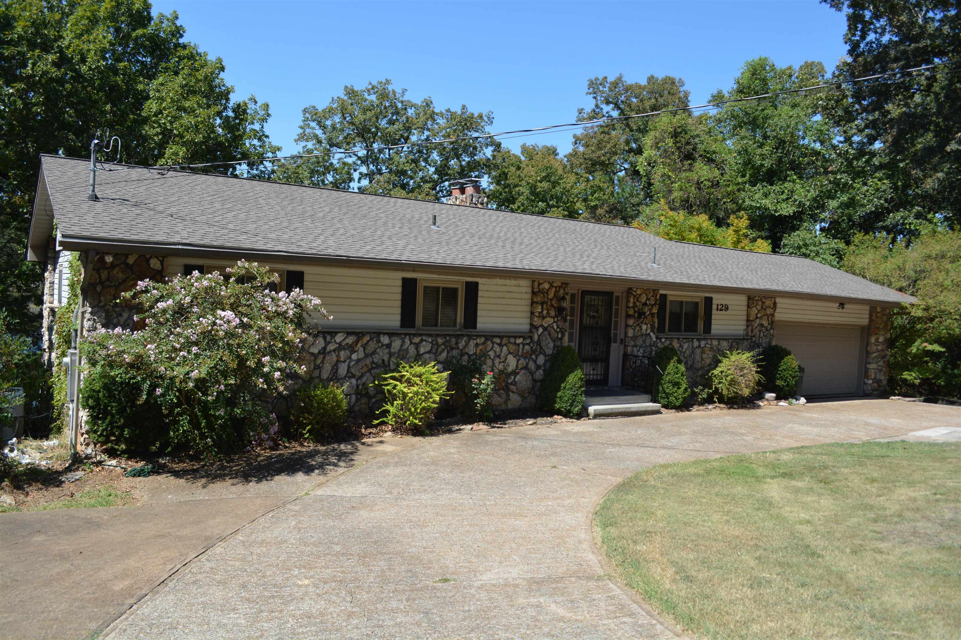 129 Iroquois Drive Cherokee Village, AR 72529