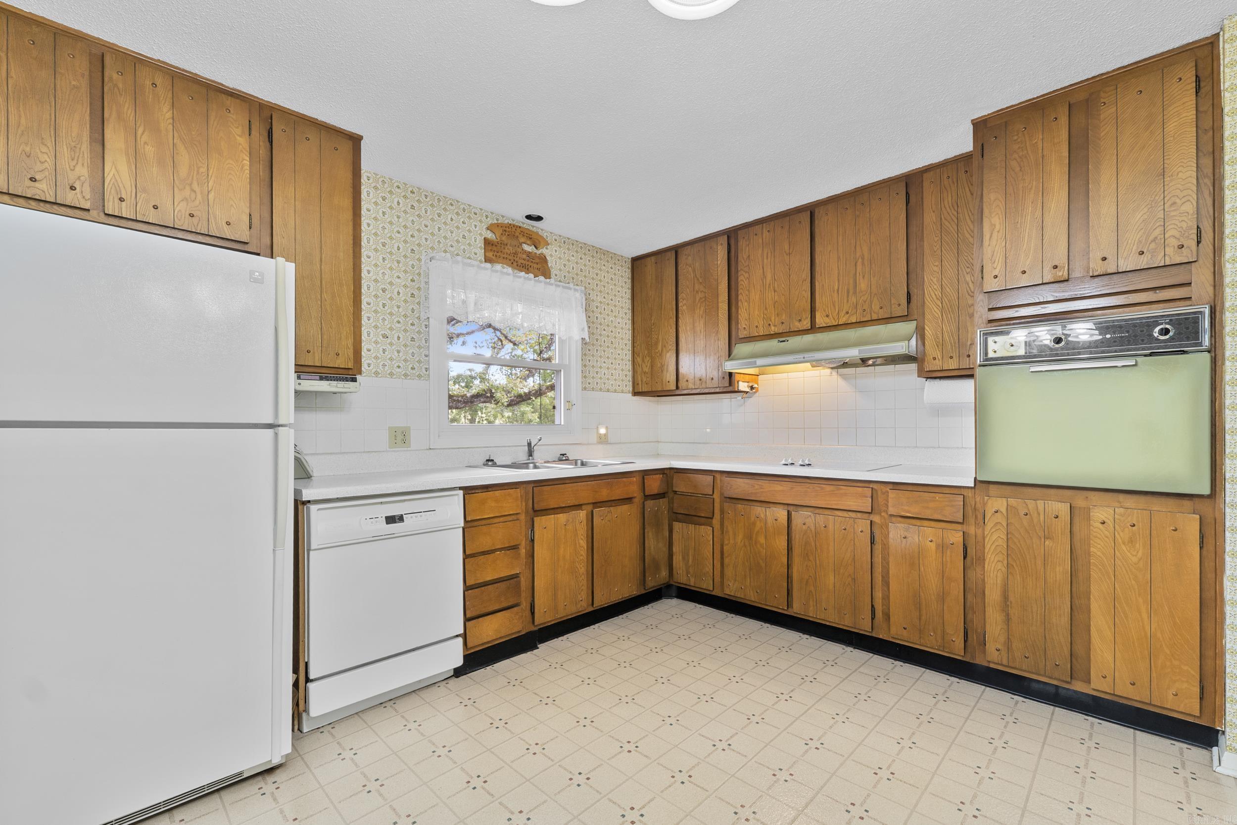 5123 Hwy 62 East  Mountain Home, AR