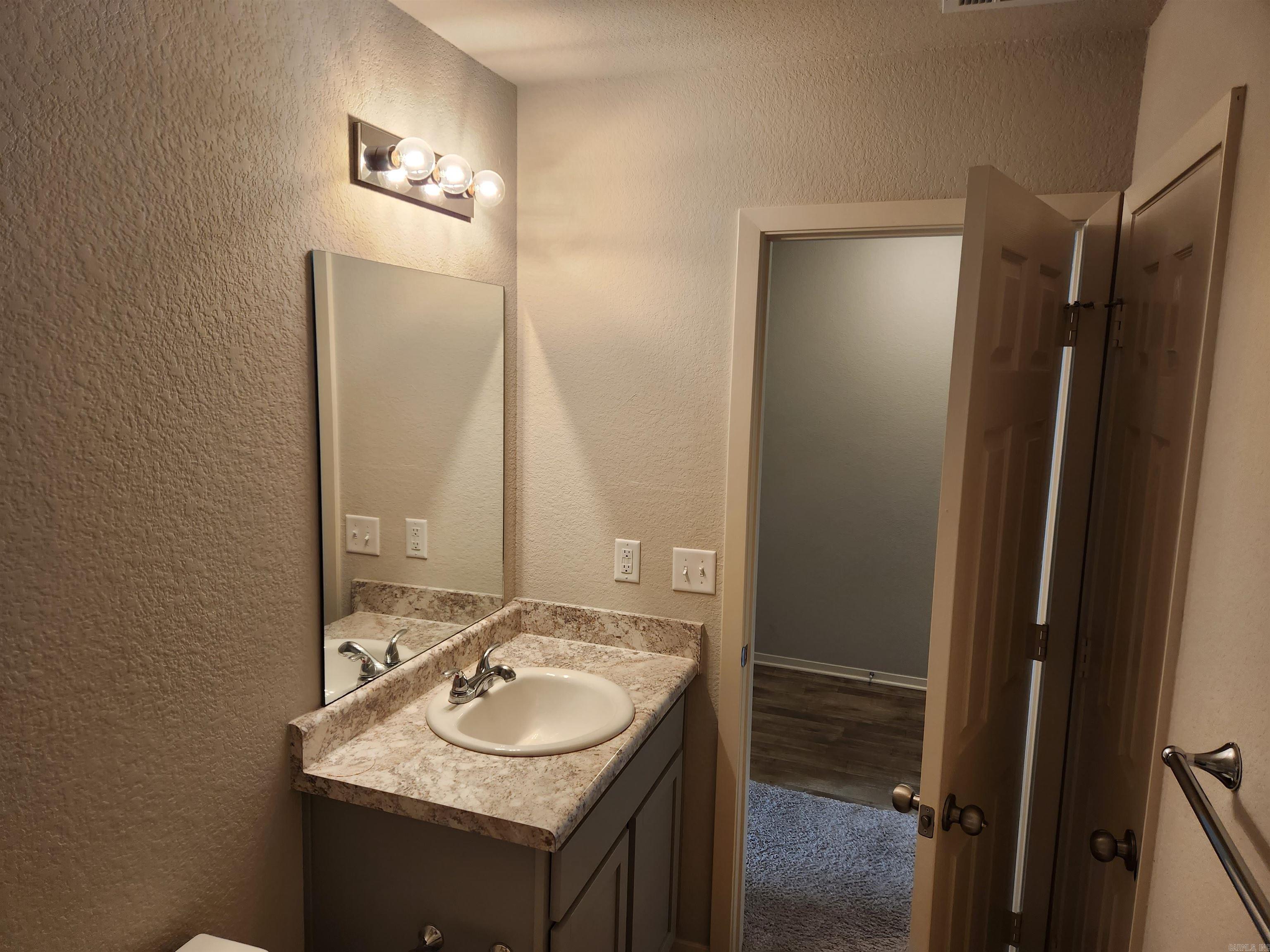 31 Avant Garde Dr Little Rock, AR 72204