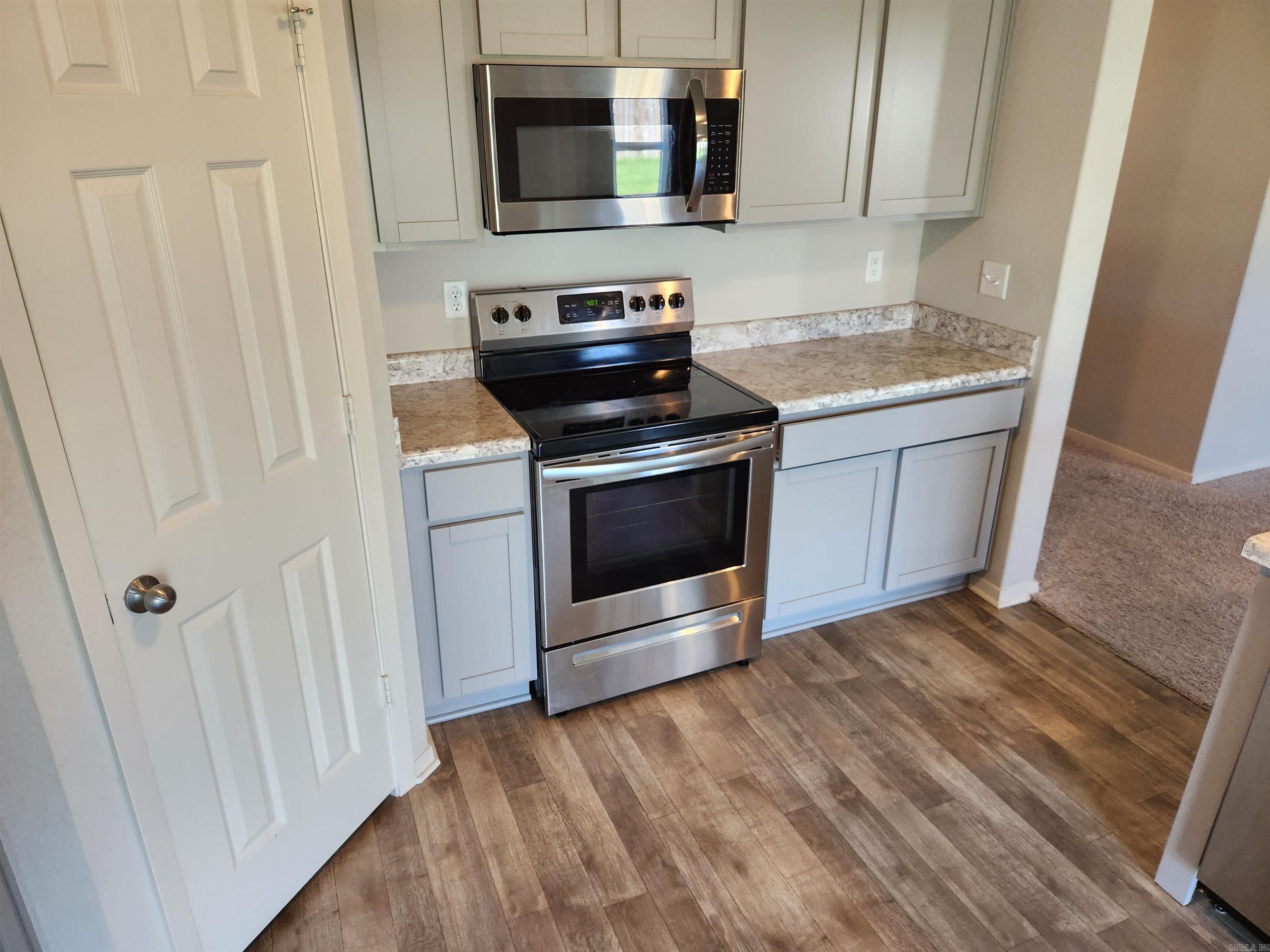 31 Avant Garde Dr Little Rock, AR 72204