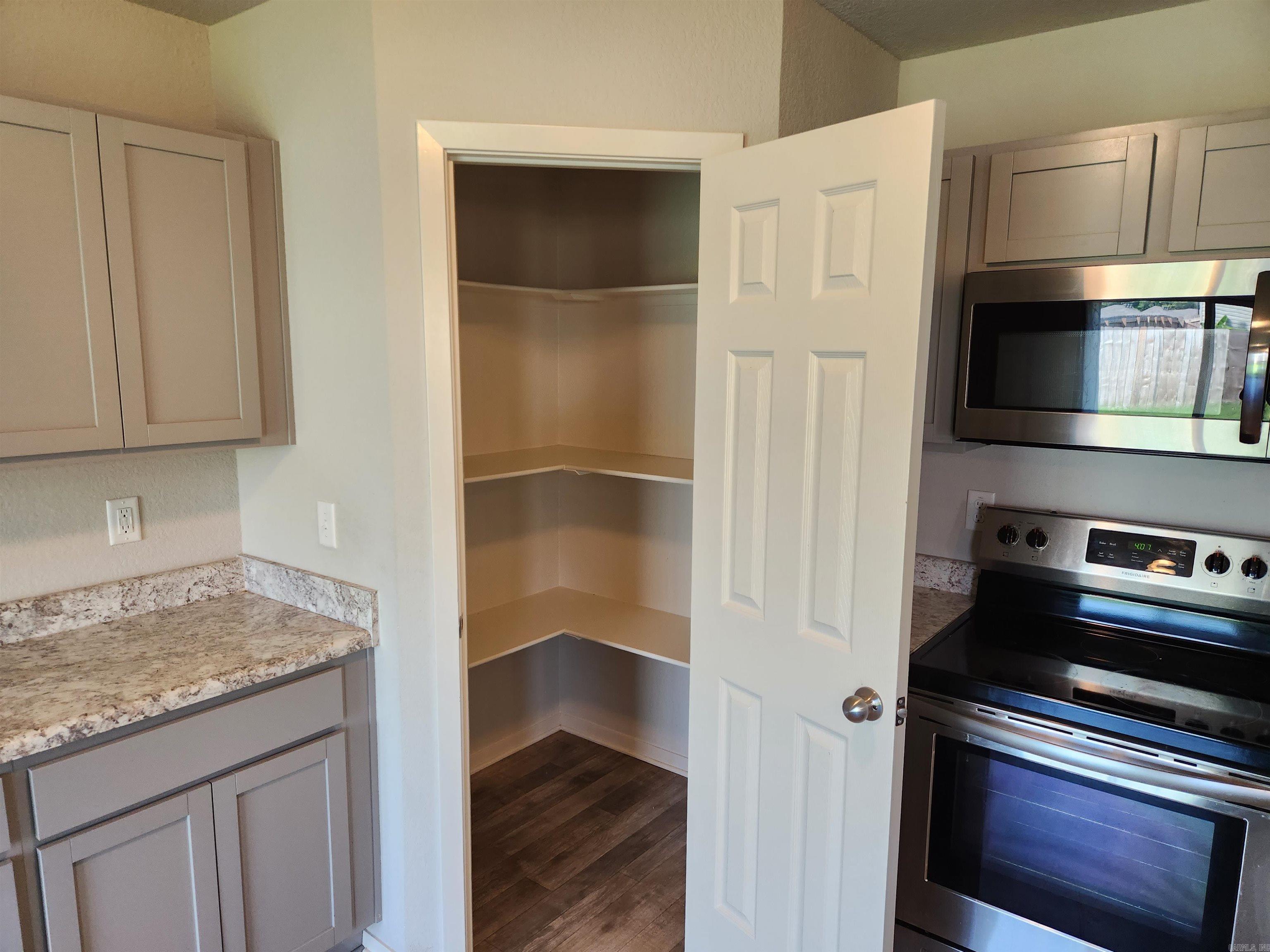 31 Avant Garde Dr Little Rock, AR 72204