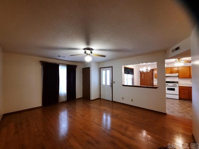 701 Clarence Street Mountain View, AR 72560