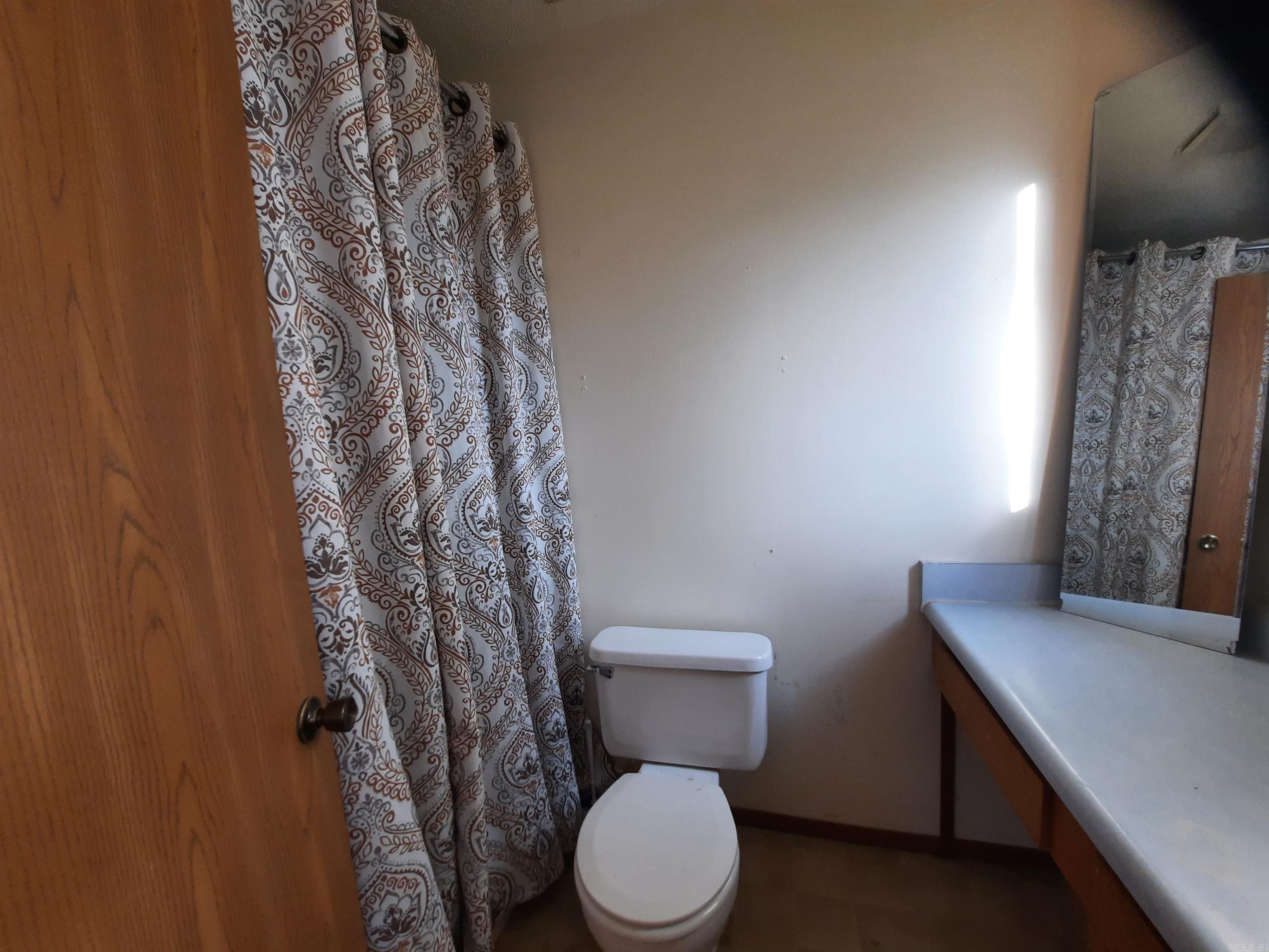 701 Clarence Street Mountain View, AR 72560