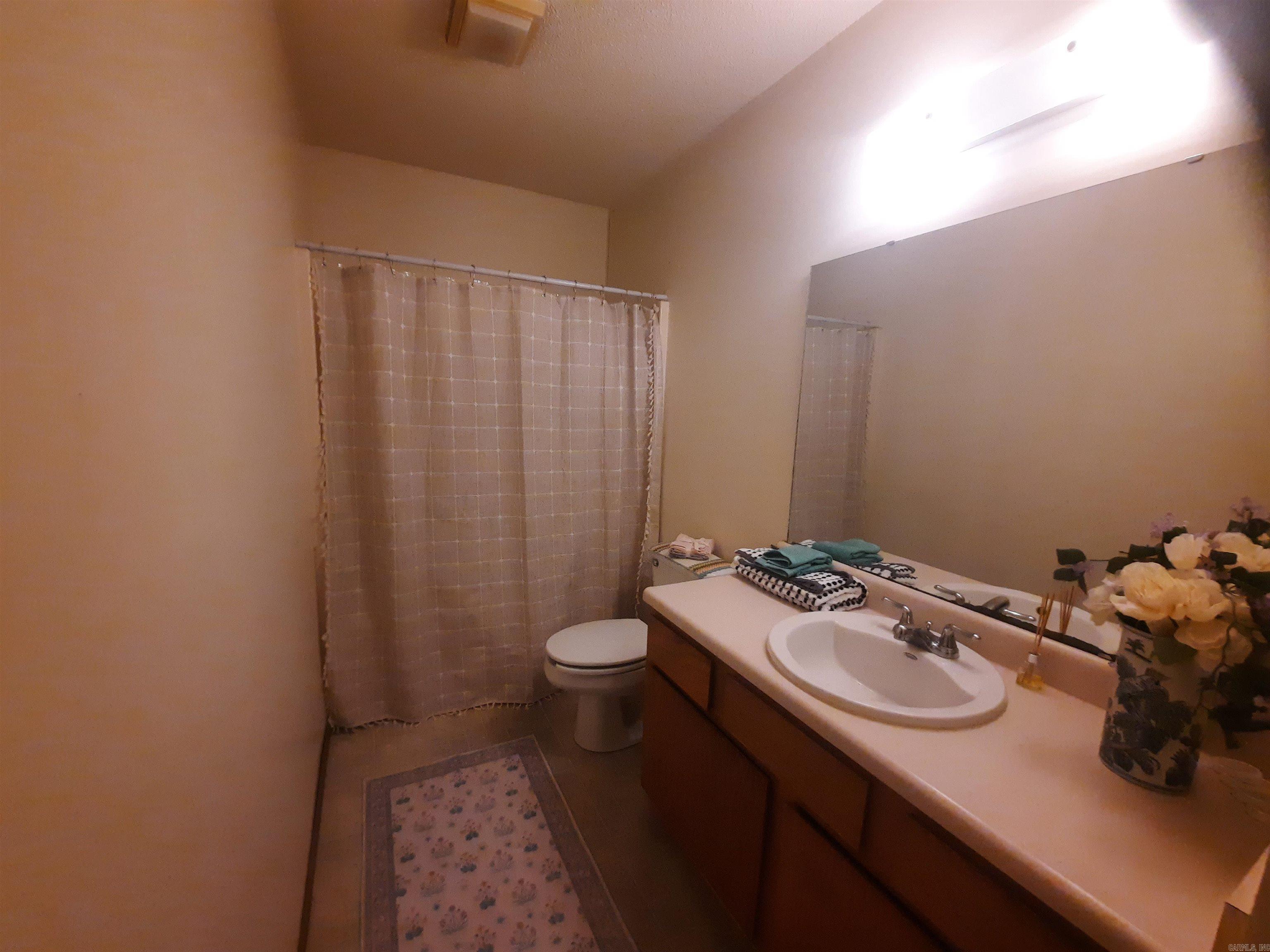 701 Clarence Street Mountain View, AR 72560