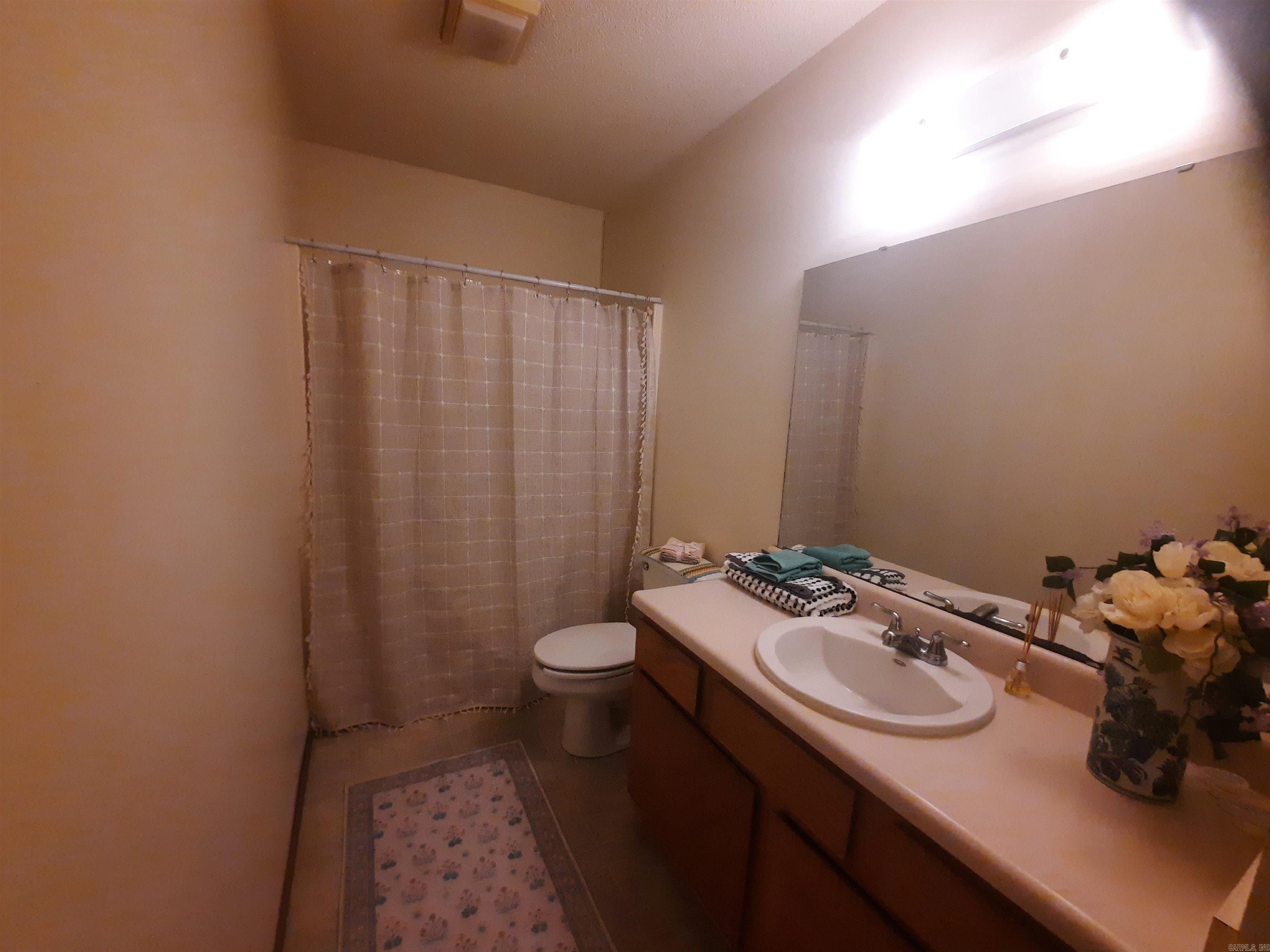 701 Clarence Street Mountain View, AR 72560